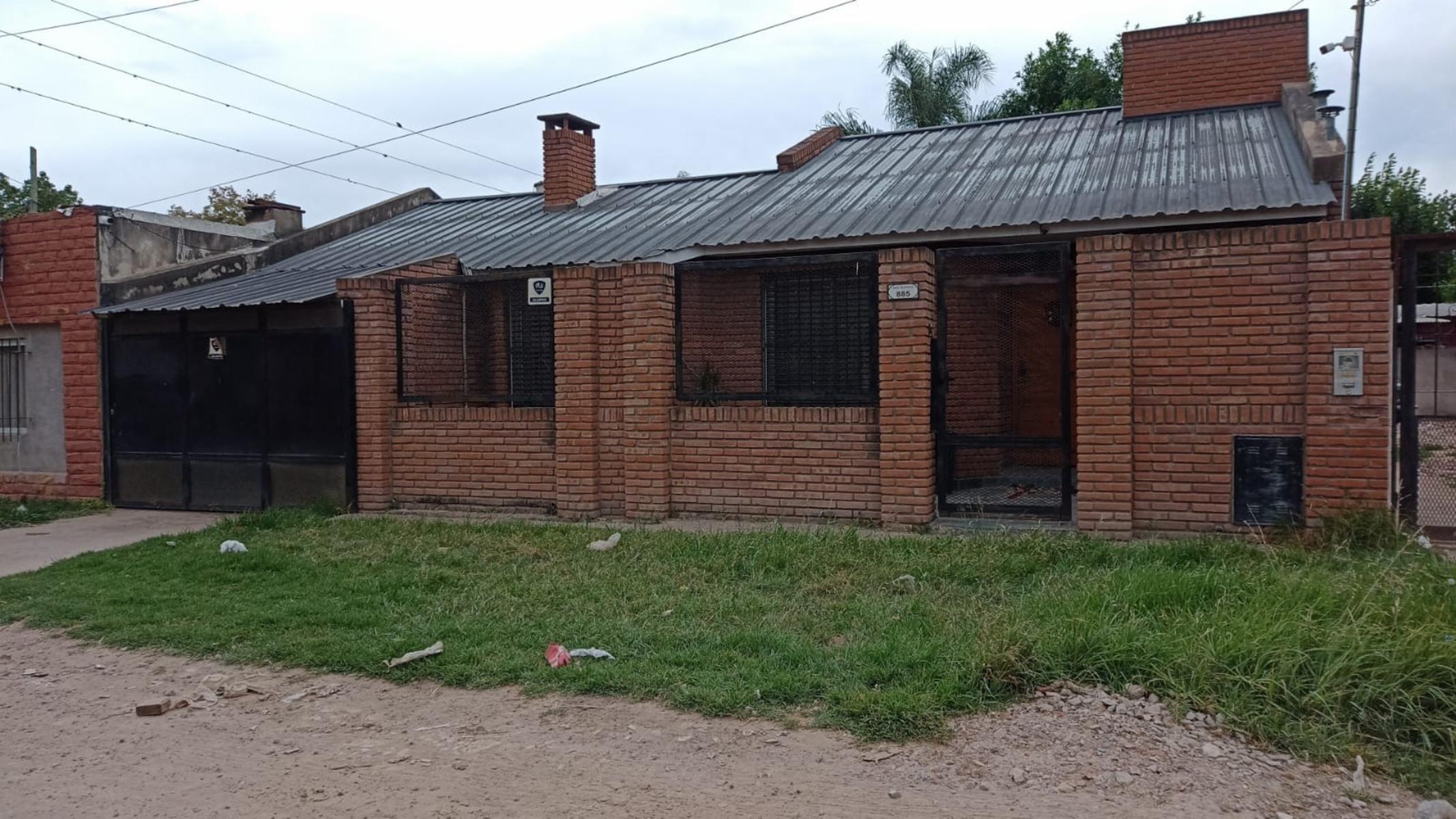 EXCELENTE PROPIEDAD DE TRES AMBIENTES CON GARAGE CUBIERTO PARQUE PARRILLA Y FONDO LIBRE ZONA CENTRICA DE GARN — foto 7