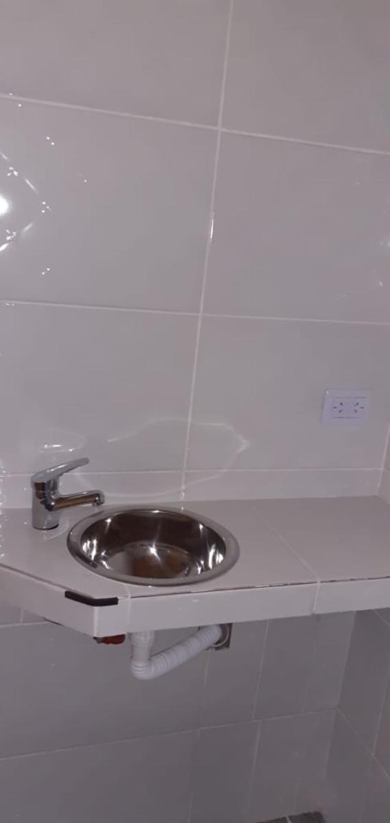 EXCELENTE PROPIEDAD CUATRO DEPARTAMENTOS DE DOS AMBIENTES NUEVOS Y TOTALMENTE ALQUILADOS A 100 METROS DE AUTOPISTA RAMAL PILAR — foto 8