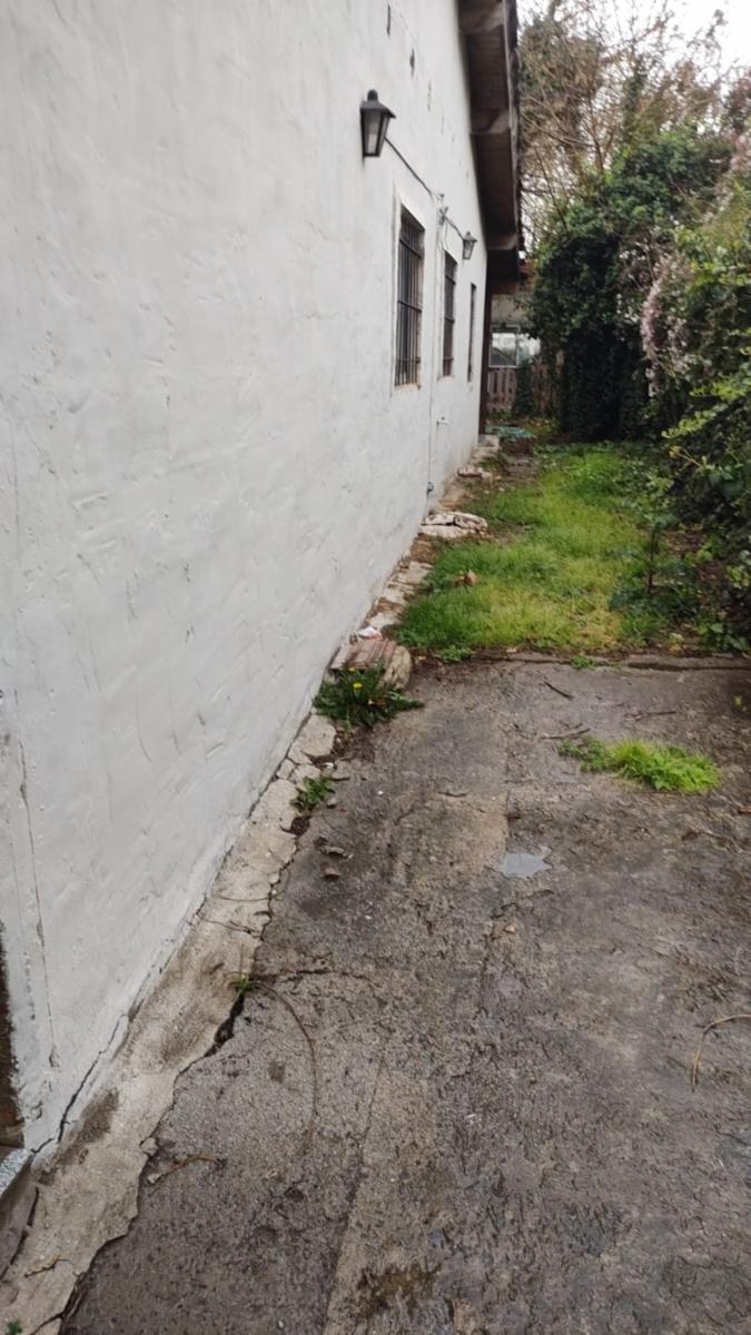 EXCELENTE PROPIEDAD DE TRES AMBIENTES CON JARDIN, PATIO ENTRADA DE AUTO Y FONDO LIBRE CON CALLE ASFALTADA, A TRES CUADRAS DEL CENTRO DE LA CIUDAD DE GARIN — foto 11
