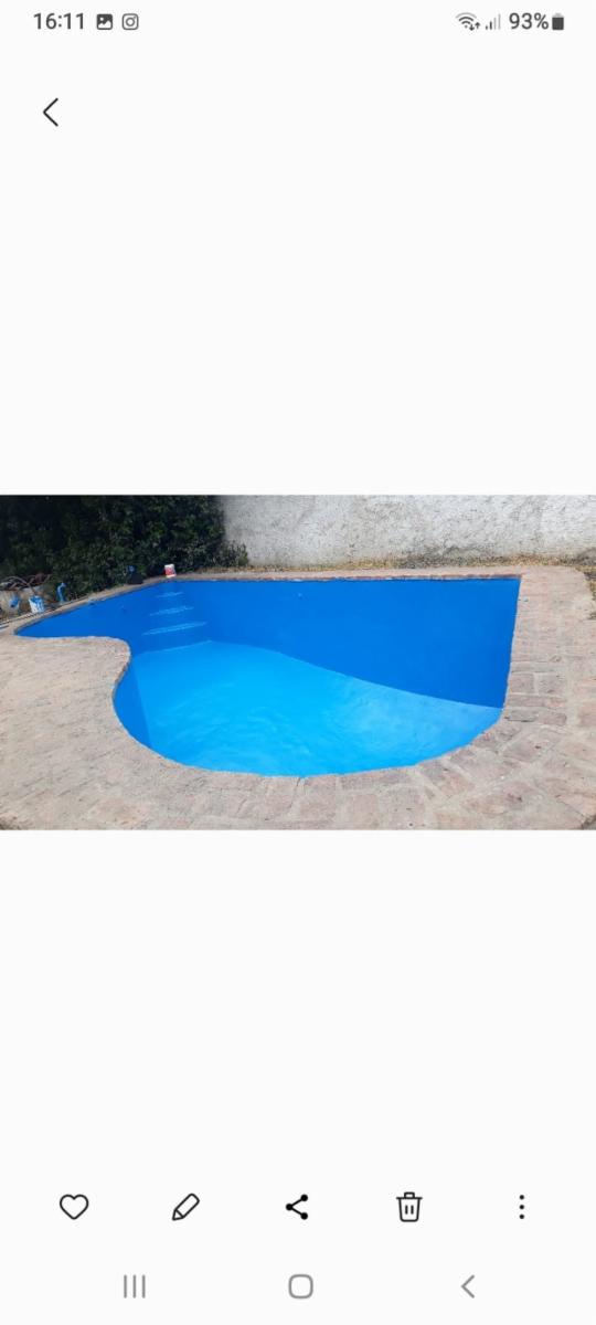 EXCELENTE CASA QUINTA DE TRES AMBIENTES CON GALERIA A REFACCIONAR PISCINA GALPON DE HERRAMIENTAS Y AMPLIO PATIO SOBRE CALLE CON ASFALTO A 500 METROS DE COLECTORA OESTE RUTA 9 — foto 3