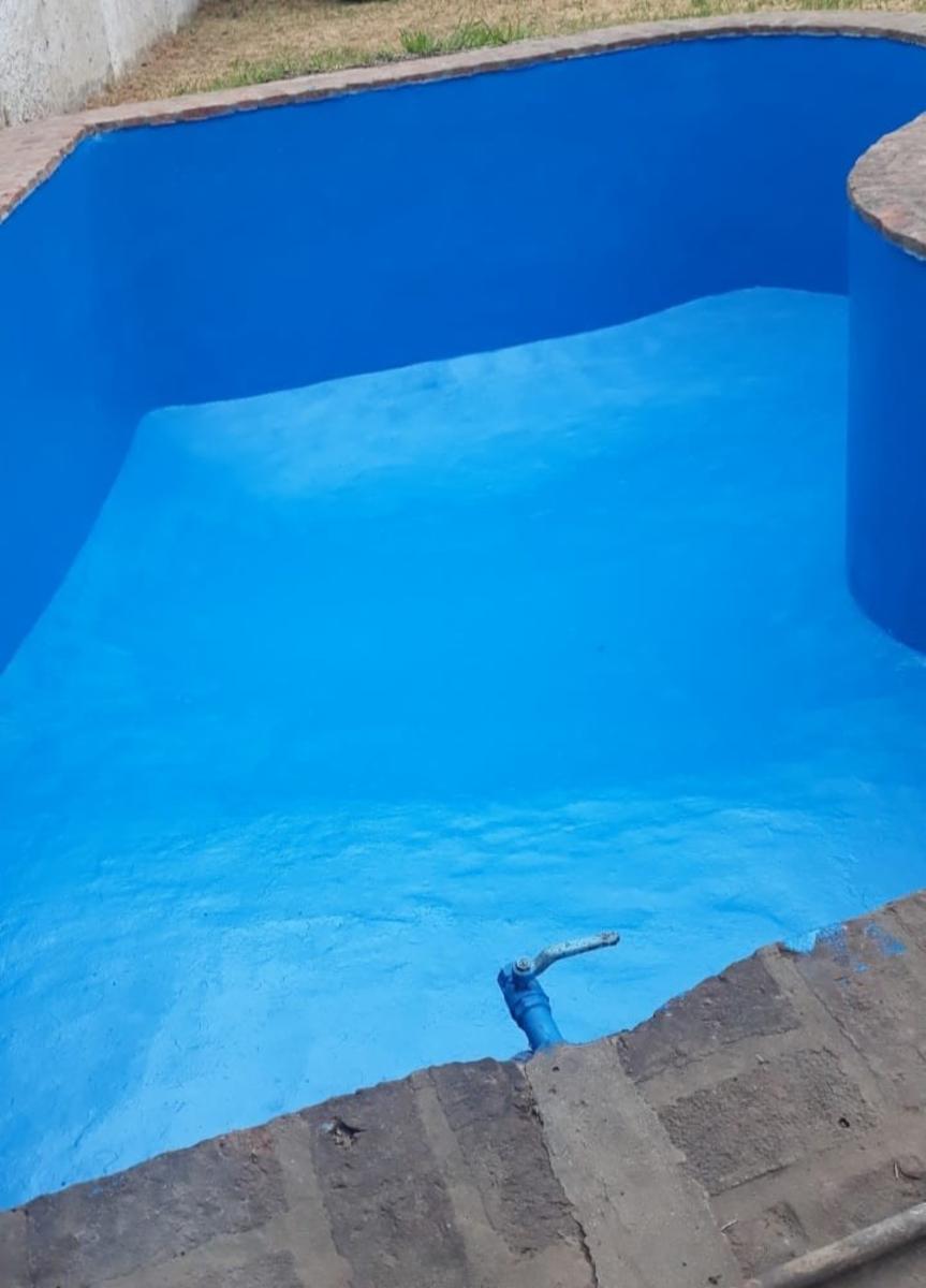 EXCELENTE CASA QUINTA DE TRES AMBIENTES CON GALERIA A REFACCIONAR PISCINA GALPON DE HERRAMIENTAS Y AMPLIO PATIO SOBRE CALLE CON ASFALTO A 500 METROS DE COLECTORA OESTE RUTA 9 — foto 4
