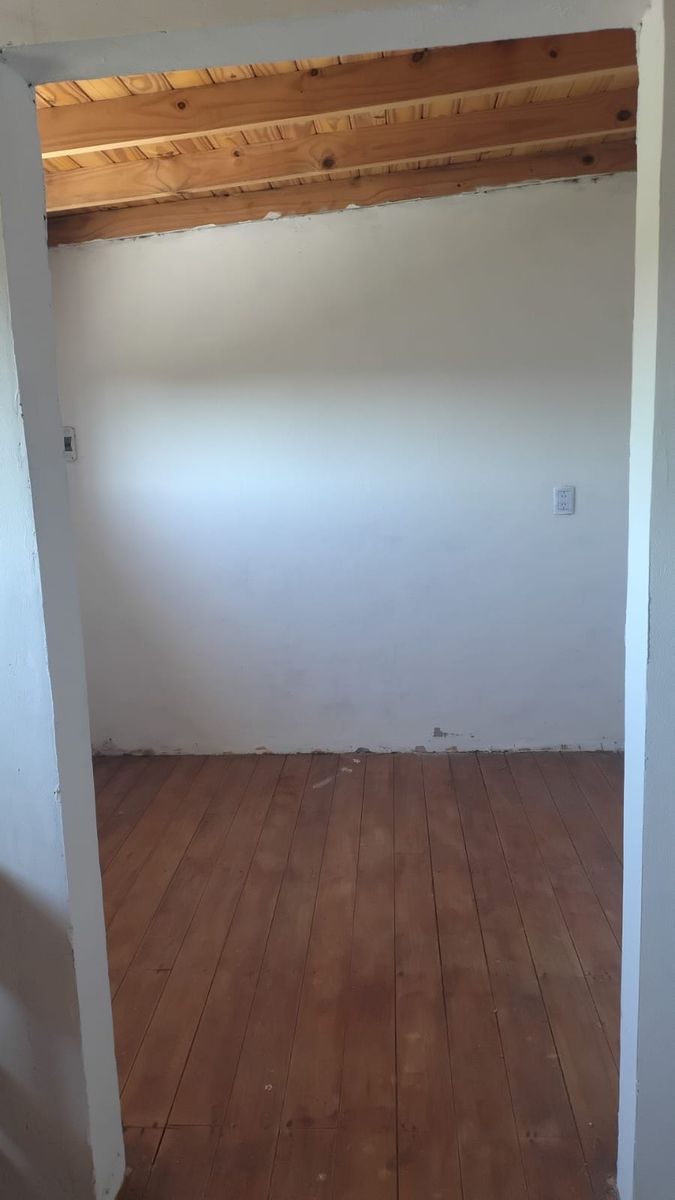 EXCELENTE PROPIEDAD DE TRES AMBIENTES CON GARAGE PATIO LIBRE MASDEPARTAMENTO DOS AMBIENTES — foto 4