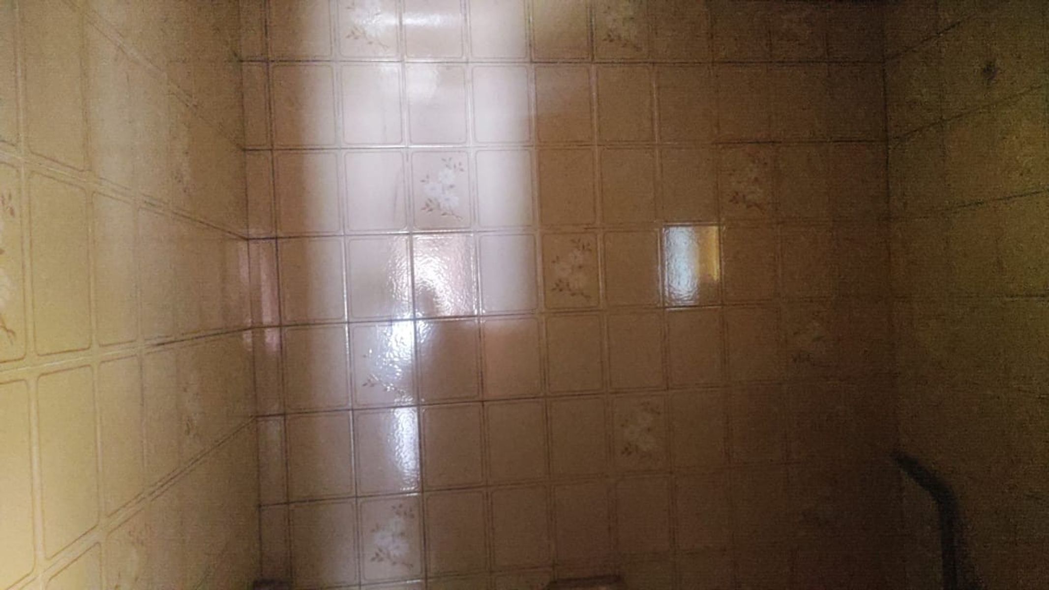 EXCELENTE PROPIEDAD CENTRICA CUATRO AMBIENTES AMPLIO CON PATIO Y ENTRADADE AUTOS — foto 4
