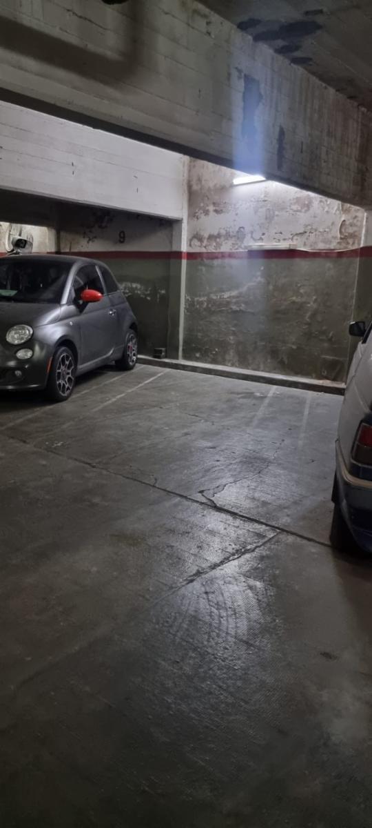 VENTA COCHERA FIJA CUBIERTA EN VILLA URQUIZA