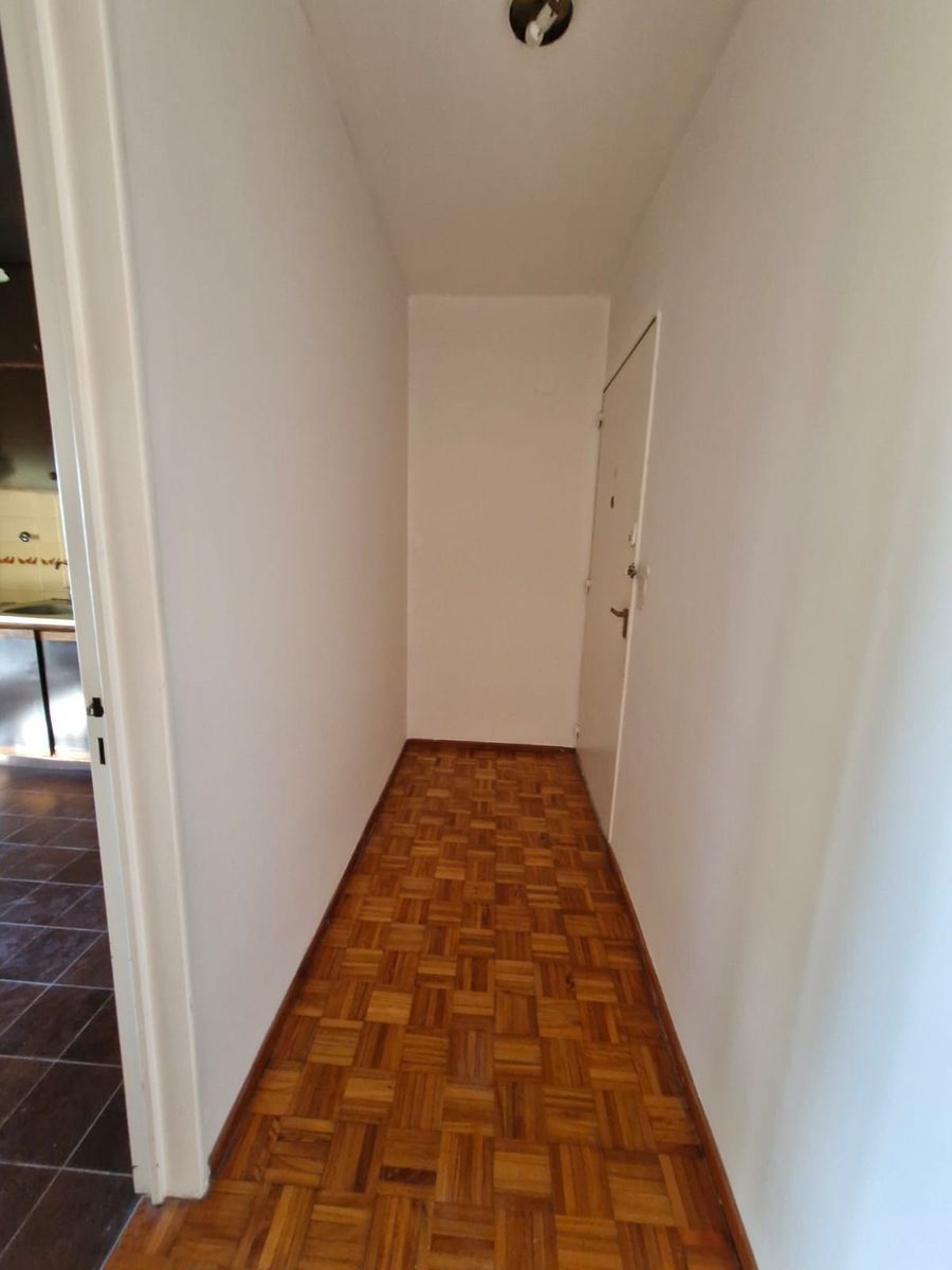 AMPLIO DEPARTAMENTO DE 2 AMBIENTES CON BALCON EN ALMAGRO — foto 4