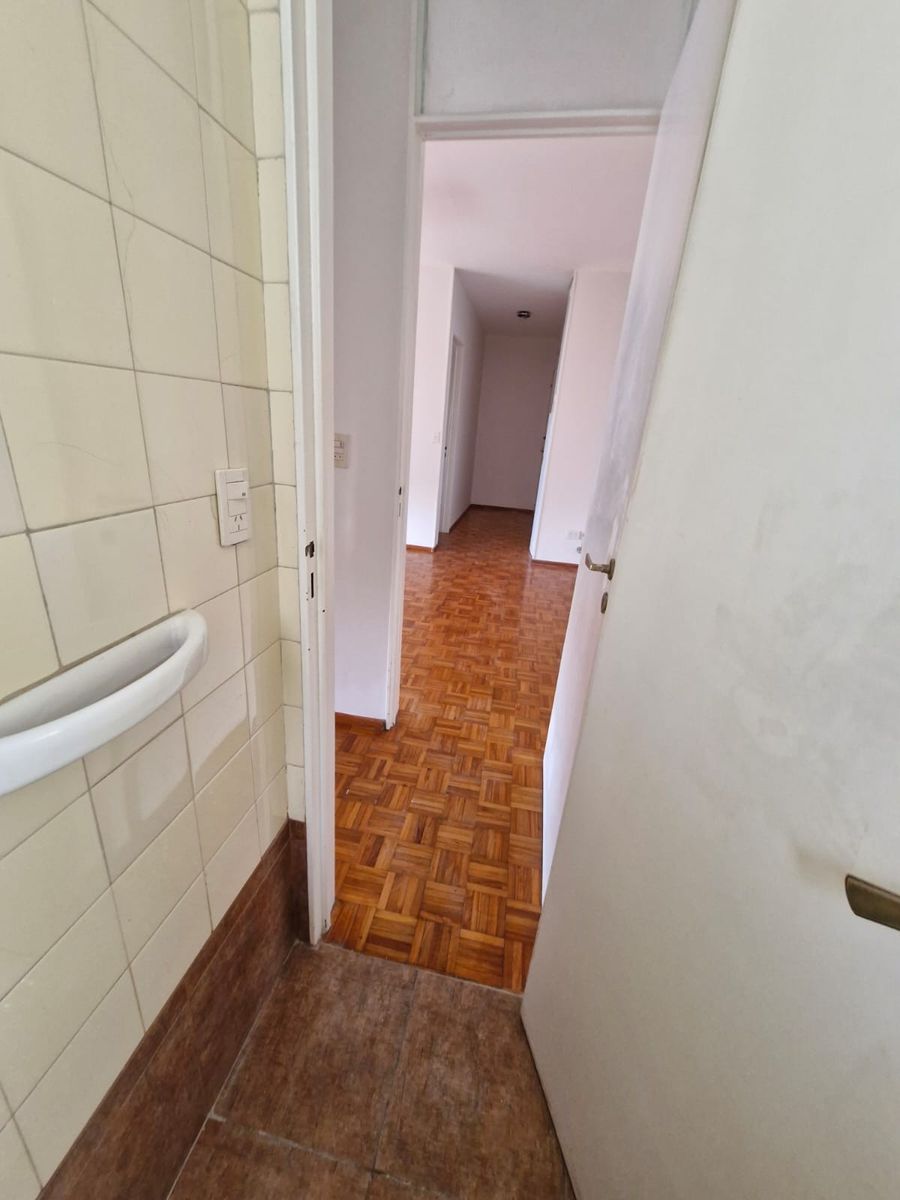 AMPLIO DEPARTAMENTO DE 2 AMBIENTES CON BALCON EN ALMAGRO — foto 14
