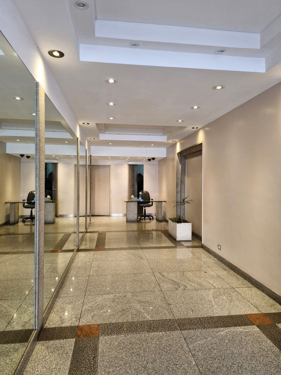 VENTA OFICINA DE 122 M2 EN EL CENTRO — foto 3