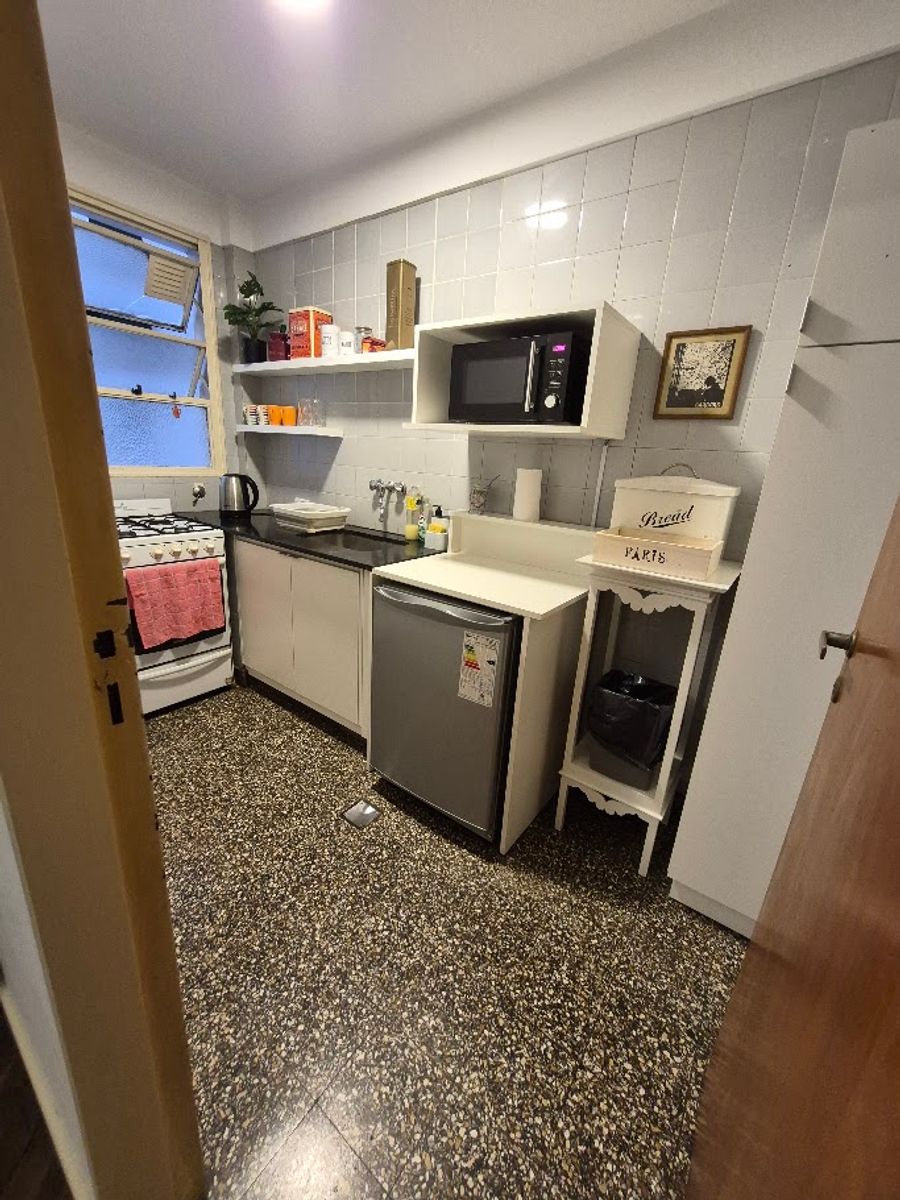 VENTA luminoso 2 Ambientes Apto Profesional en Excelente Ubicación - Barrio Norte - 3