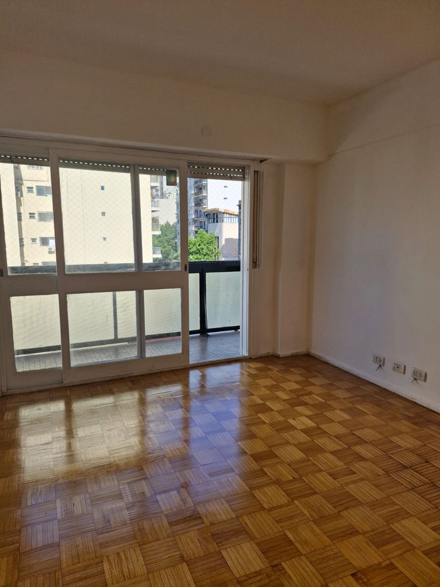 DEPARTAMENTO DE 2 AMBIENTES AL FRENTE CON BALCON — foto 8