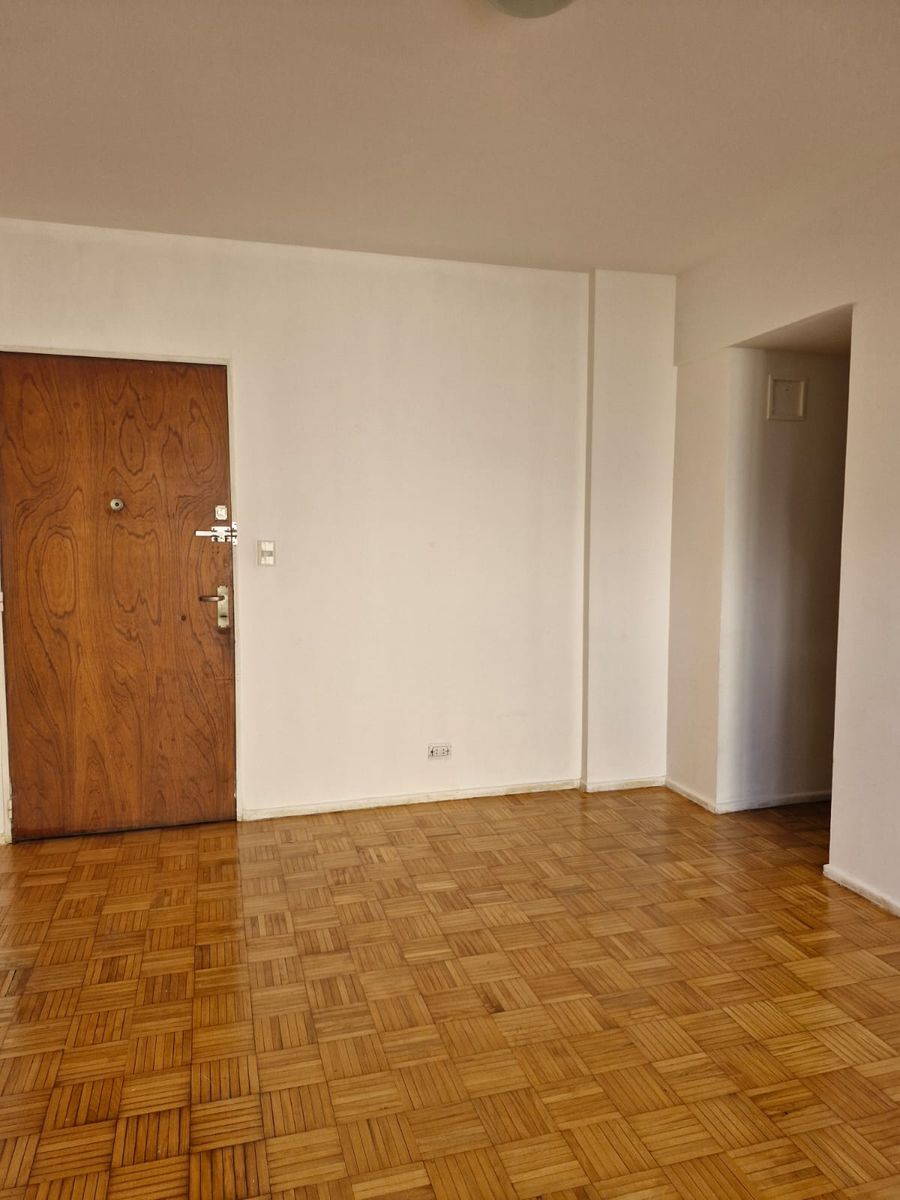 DEPARTAMENTO DE 2 AMBIENTES AL FRENTE CON BALCON — foto 9