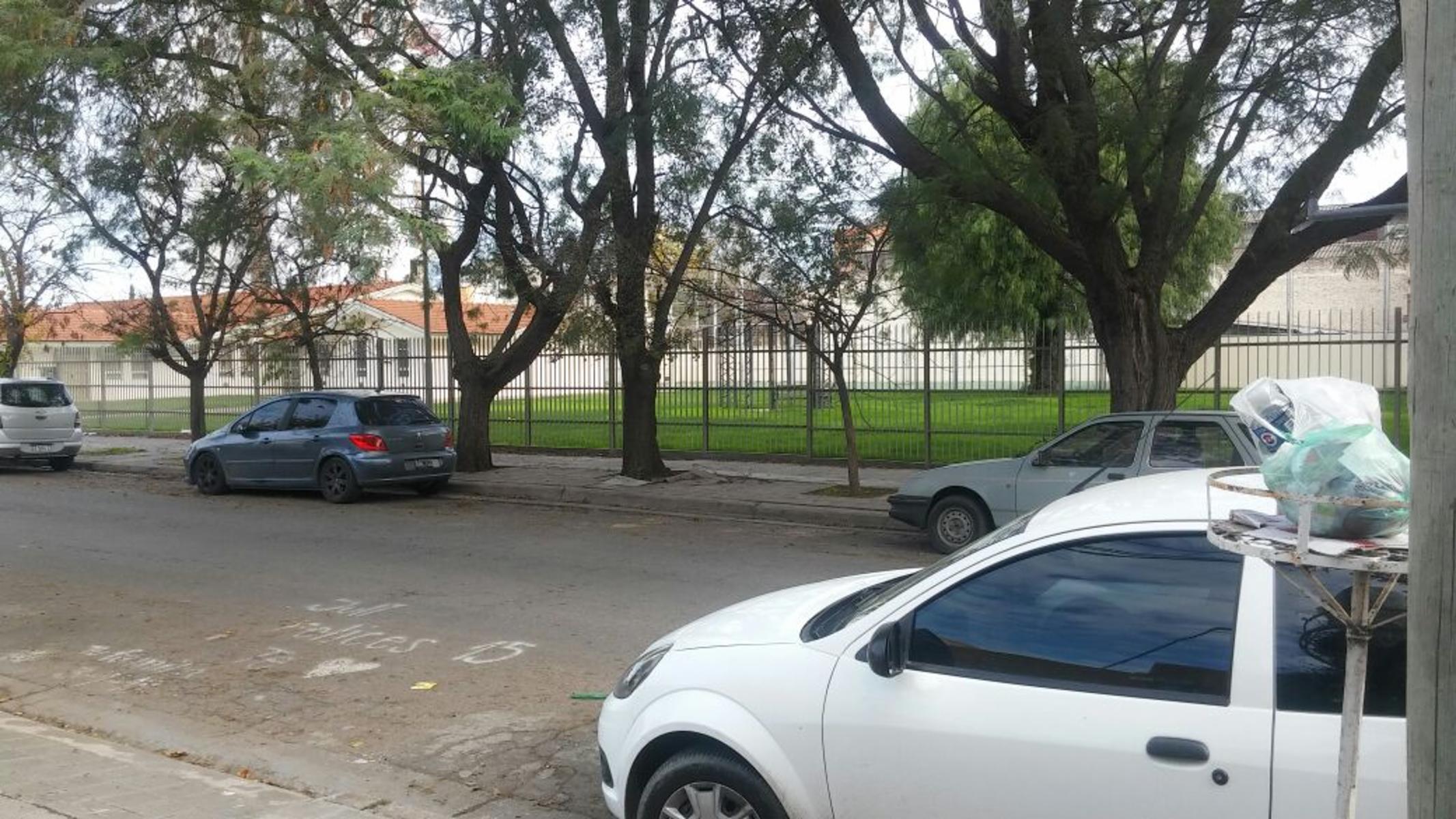 HERMOSA CASA EN VENTA EN BAHIA BLANCA A 3 CUADRAS DEL HOSPITAL MUNICIPAL — foto 7