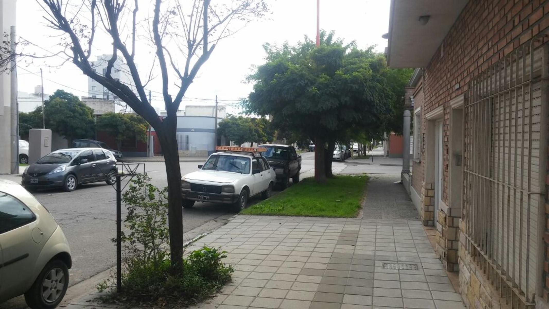 HERMOSA CASA EN VENTA EN BAHIA BLANCA A 3 CUADRAS DEL HOSPITAL MUNICIPAL — foto 8