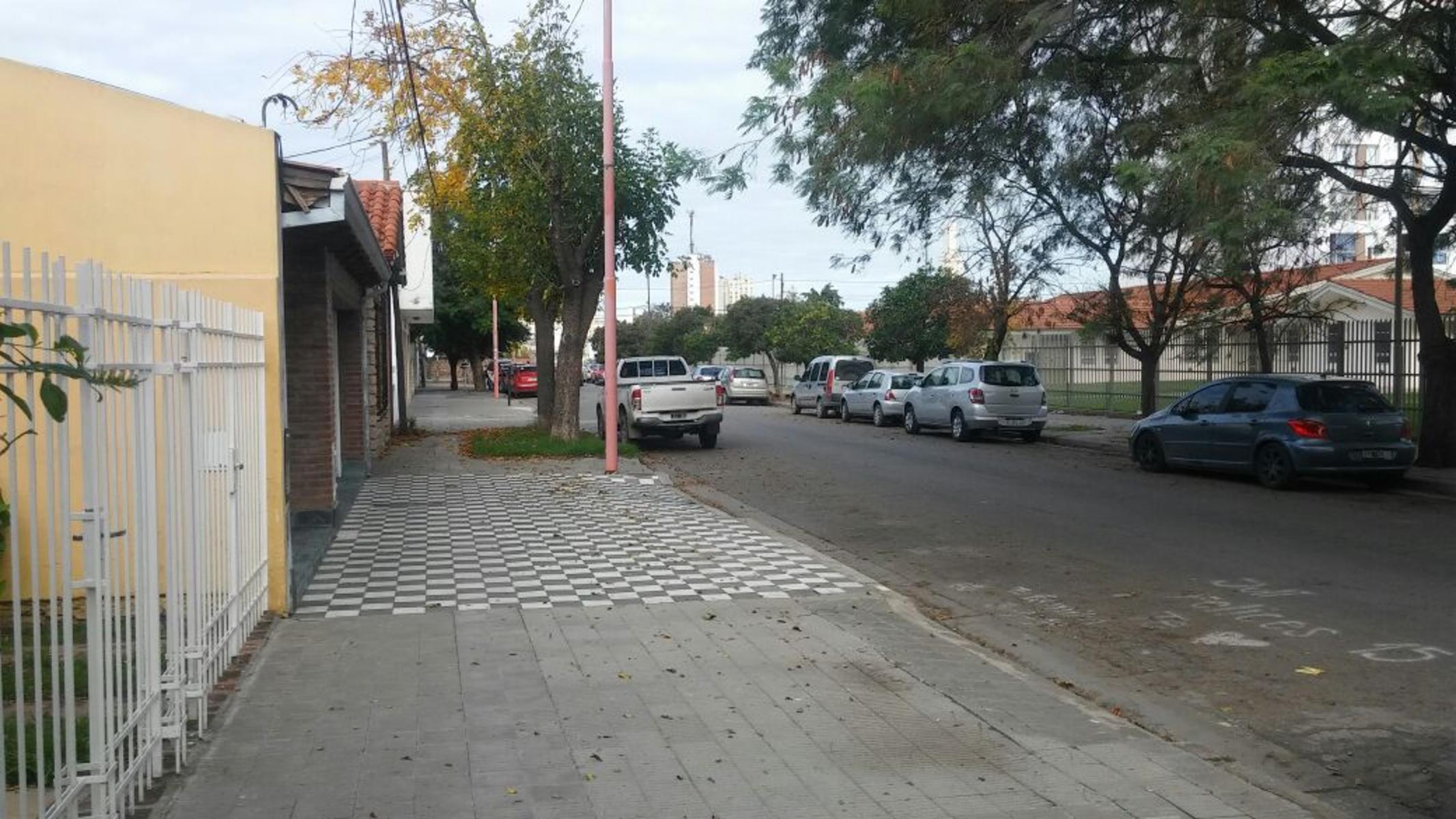 HERMOSA CASA EN VENTA EN BAHIA BLANCA A 3 CUADRAS DEL HOSPITAL MUNICIPAL — foto 9