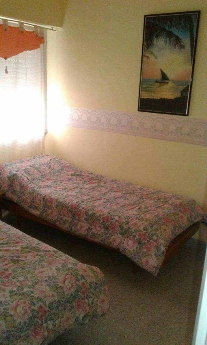 EXCELENTE DEPARTAMENTO A METROS DEL MAR — foto 3
