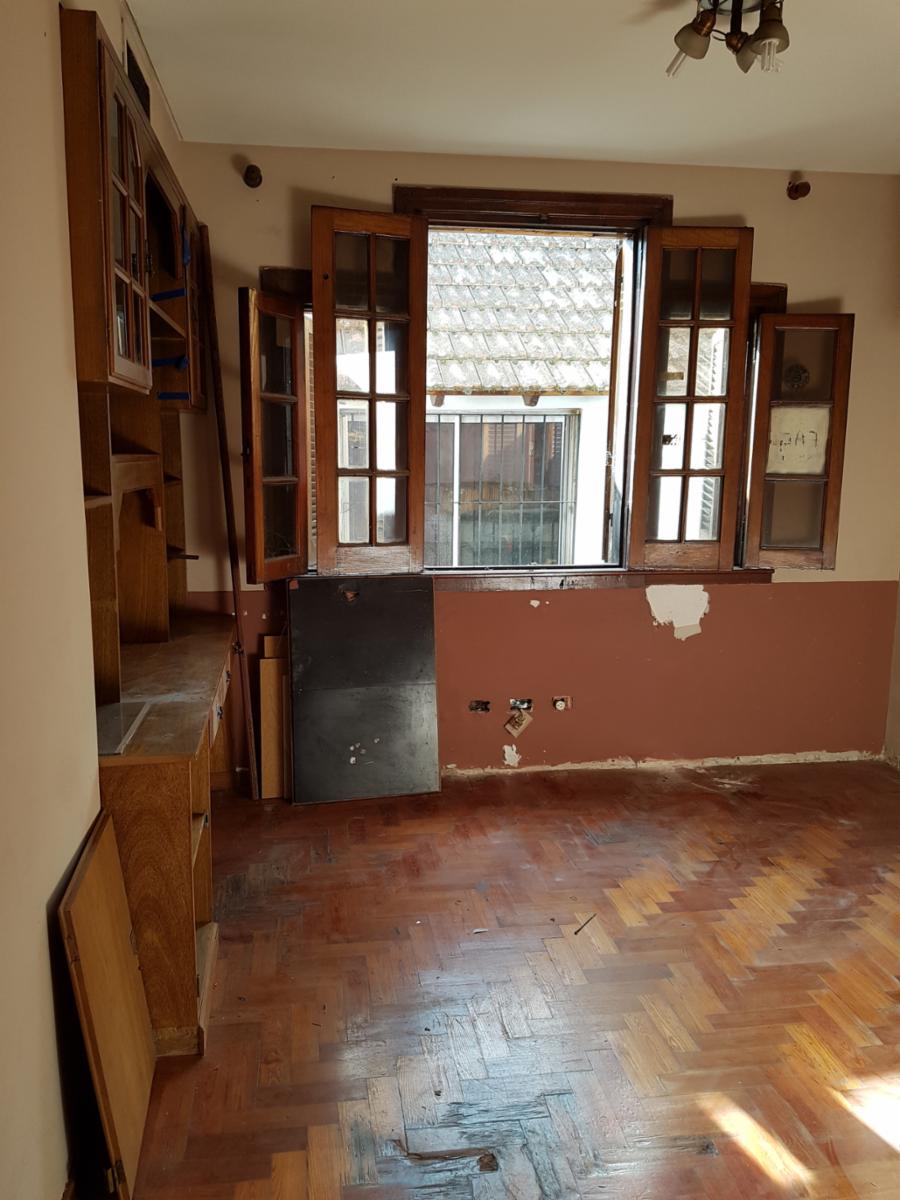 OPORTUNIDAD DE INVERSION - CHALET DE 6 AMB + DEPTO DE 3 AMB PARA REFACCIONAR - MORON — foto 10