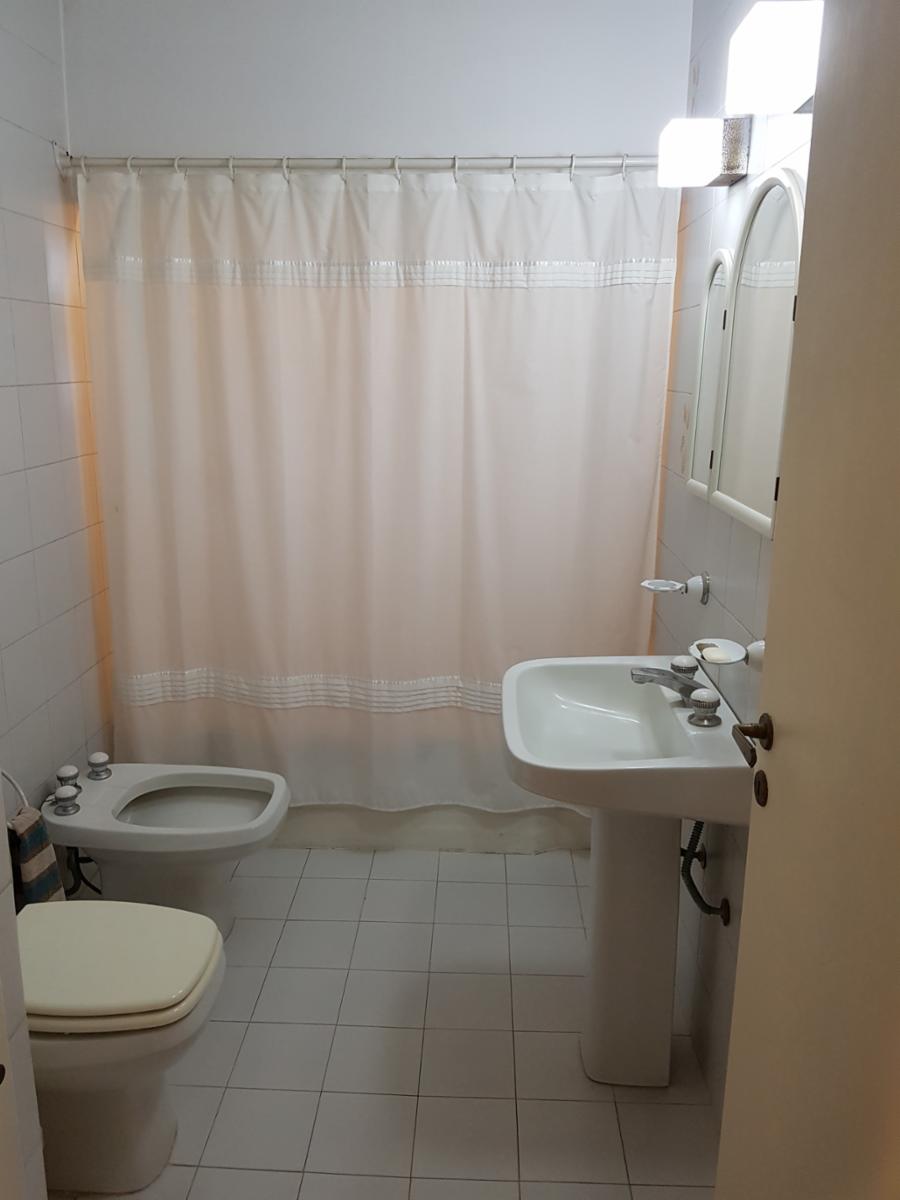 EXCELENTE CHALET EN ITUZAINGO CENTRO — foto 13