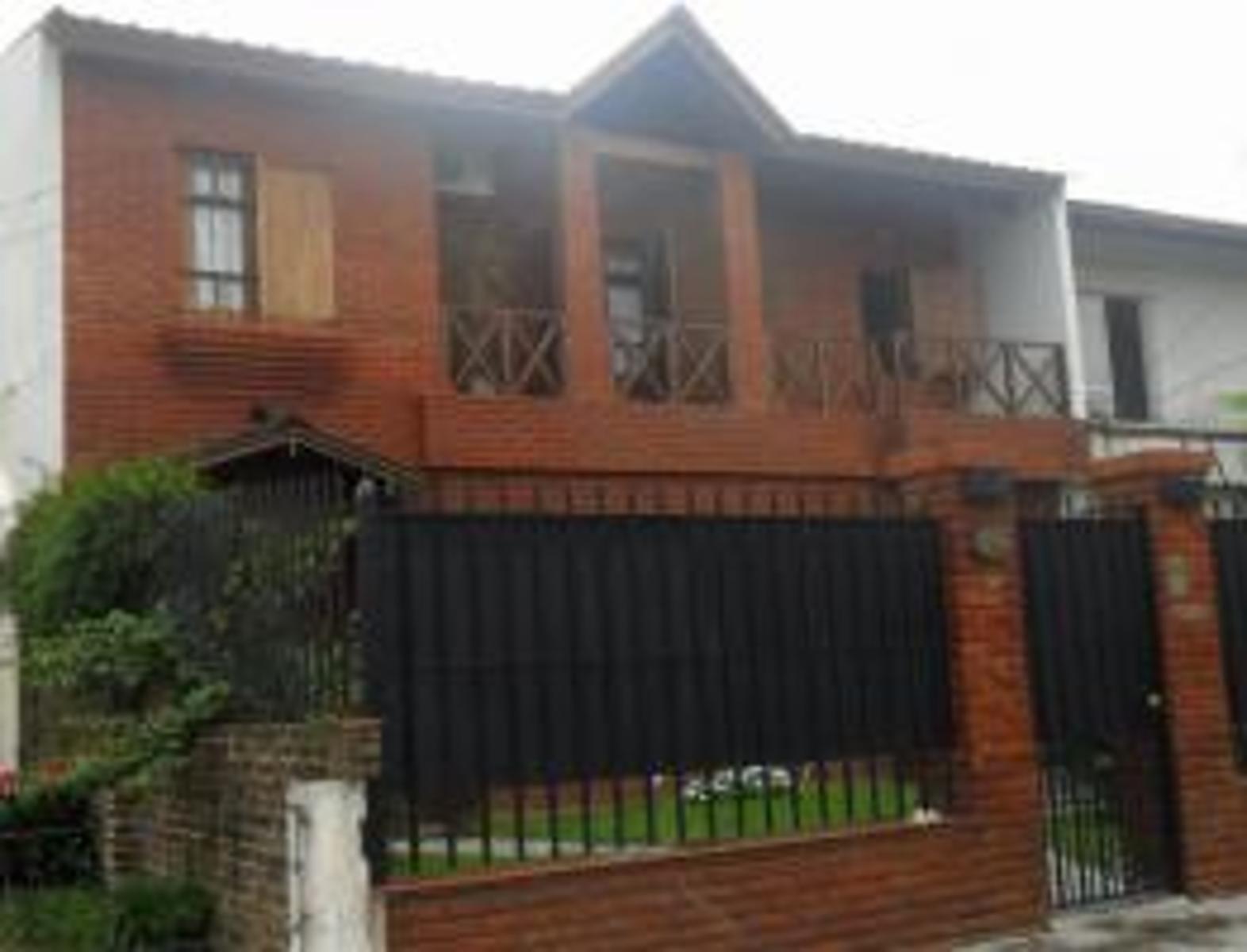 HERMOSO CHALET 5 AMB CON PISCINA - CASTELAR NORTE — foto 8