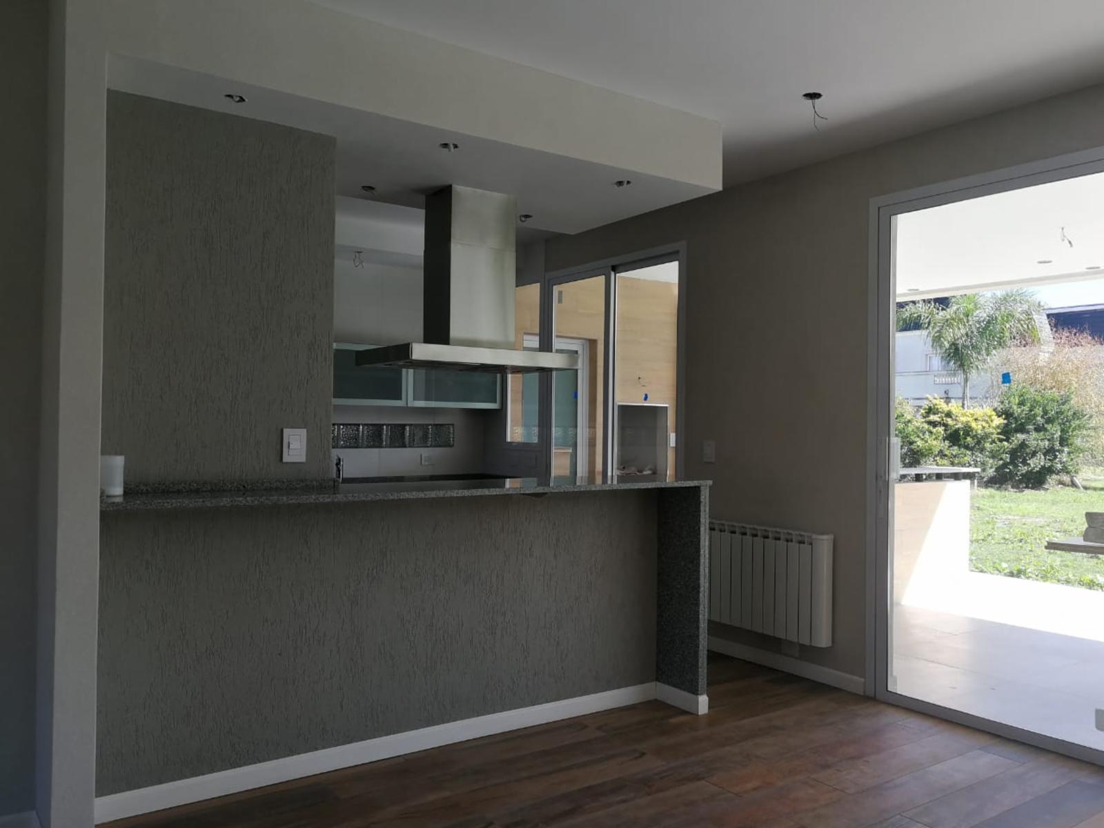 HERMOSA CASA EN BARRIO PRIVADO/COUNTRY SANTA ANA A ESTRENAR financiacion — foto 6
