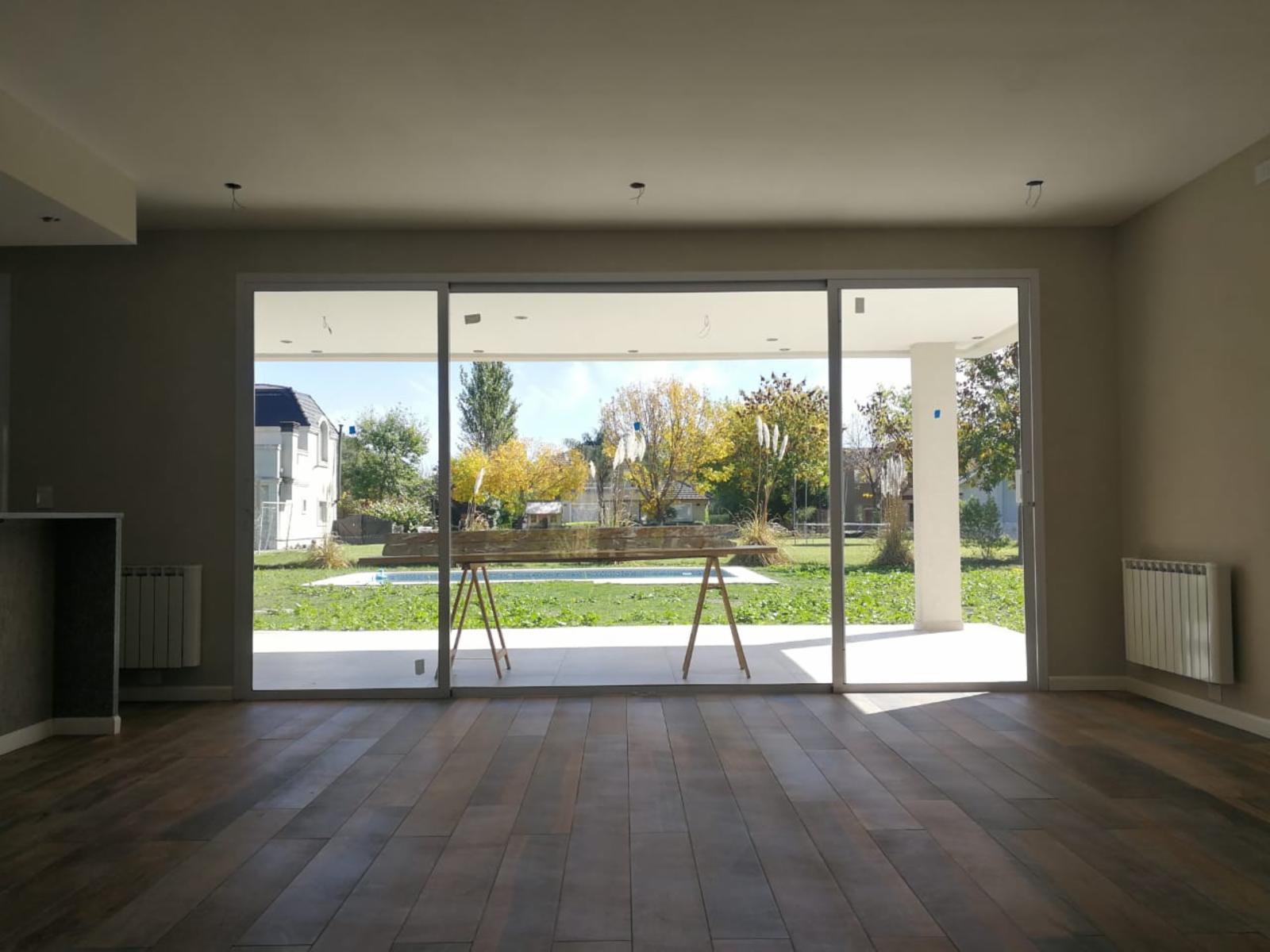 HERMOSA CASA EN BARRIO PRIVADO/COUNTRY SANTA ANA A ESTRENAR financiacion — foto 7