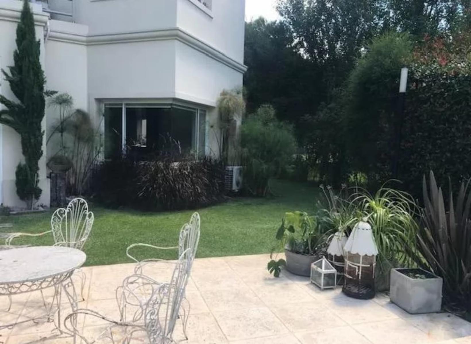 HERMOSA CASA EN COUNTRY CLUB CAMPOS DE ALVAREZ, MORENO — foto 8