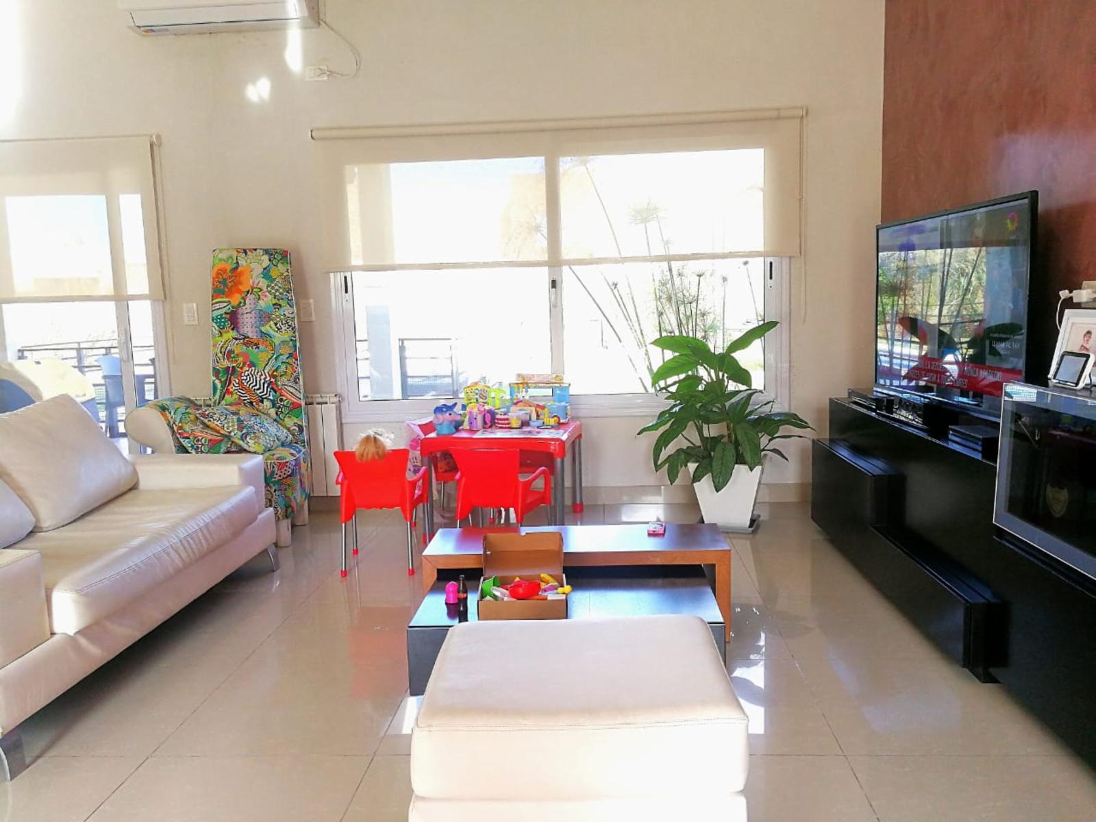 EXCELENTE CASA ESTILO MINIMALISTA EN VENTA EN COUNTRY CLUB TERRAVISTA GRAL RODRIGUEZ — foto 11