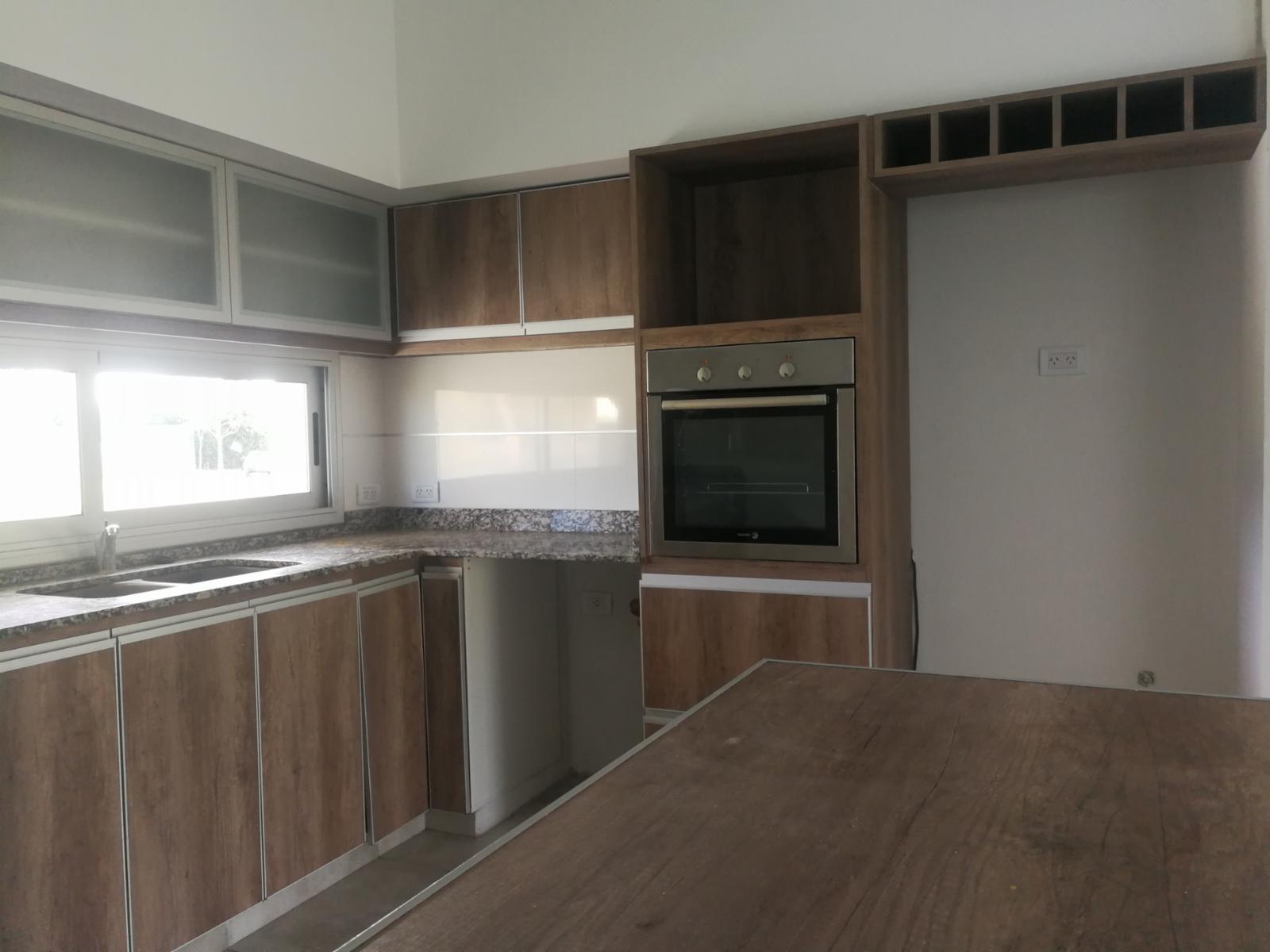 HERMOSA CASA EN VENTA COMO A ESTRENAR EN COUNTRY CLUB LA CONCEPCIÓN DE LUJAN, LUJAN — foto 3