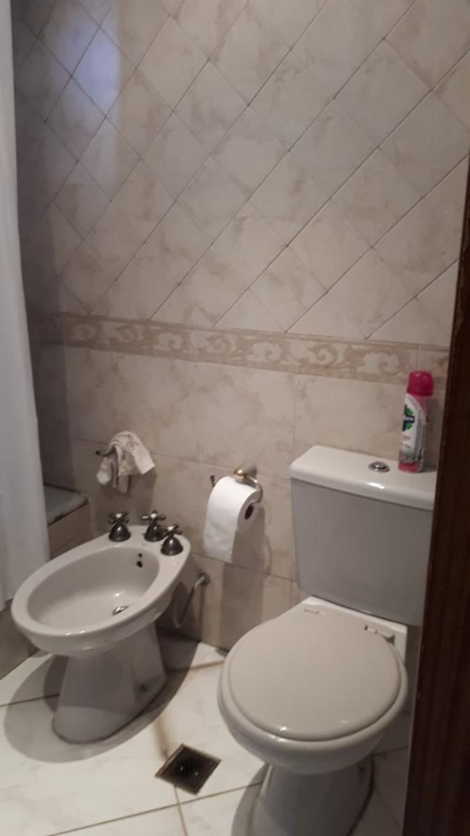 EXCELENTE CASA 4 AMB - LAFERRERE — foto 13