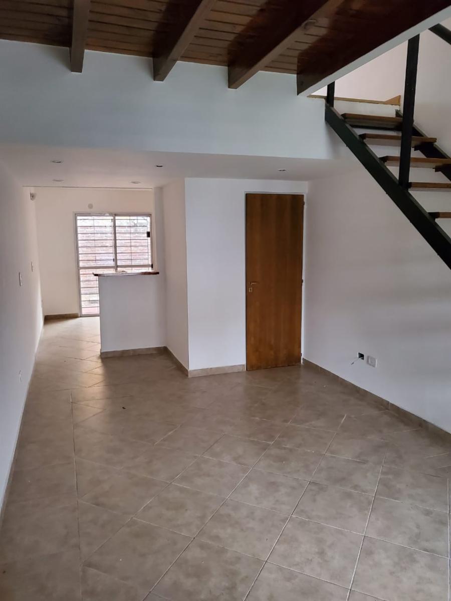 DÚPLEX 3 AMB. + COCHERA - ITUZAINGO NORTE — foto 2