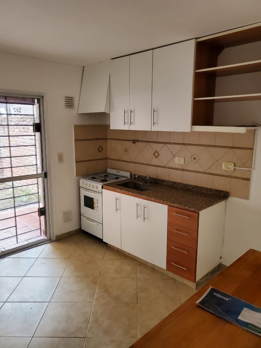 DÚPLEX 3 AMB. + COCHERA - ITUZAINGO NORTE — foto 5