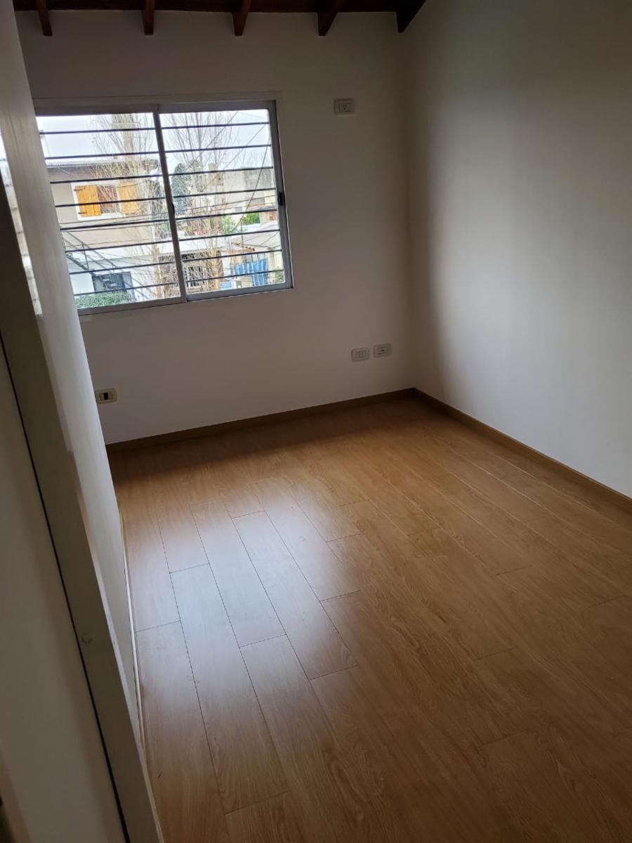 DÚPLEX 3 AMB. + COCHERA - ITUZAINGO NORTE — foto 12