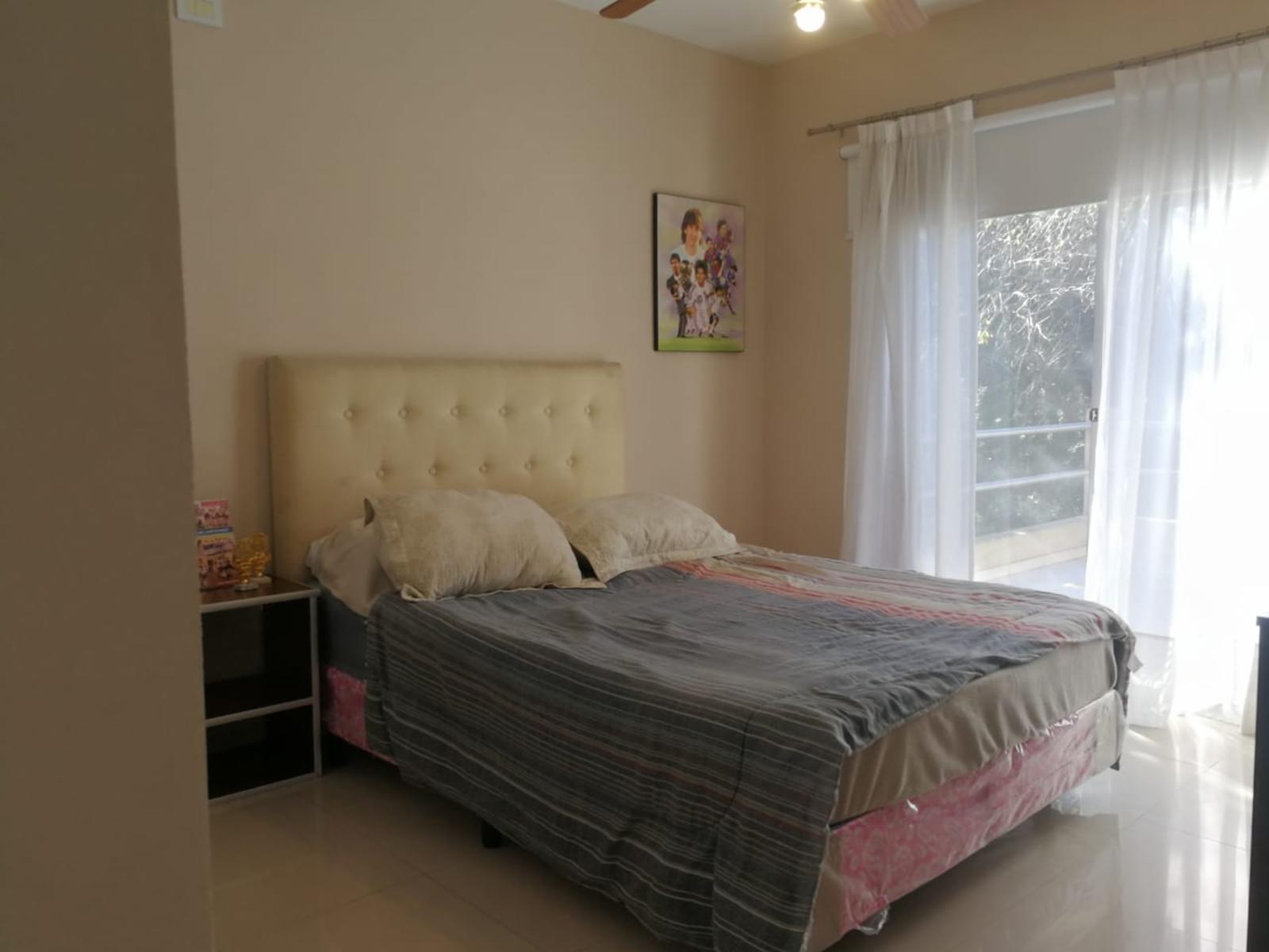 Hermosa casa estilo minimalista en Country Club Banco Provincia — foto 12