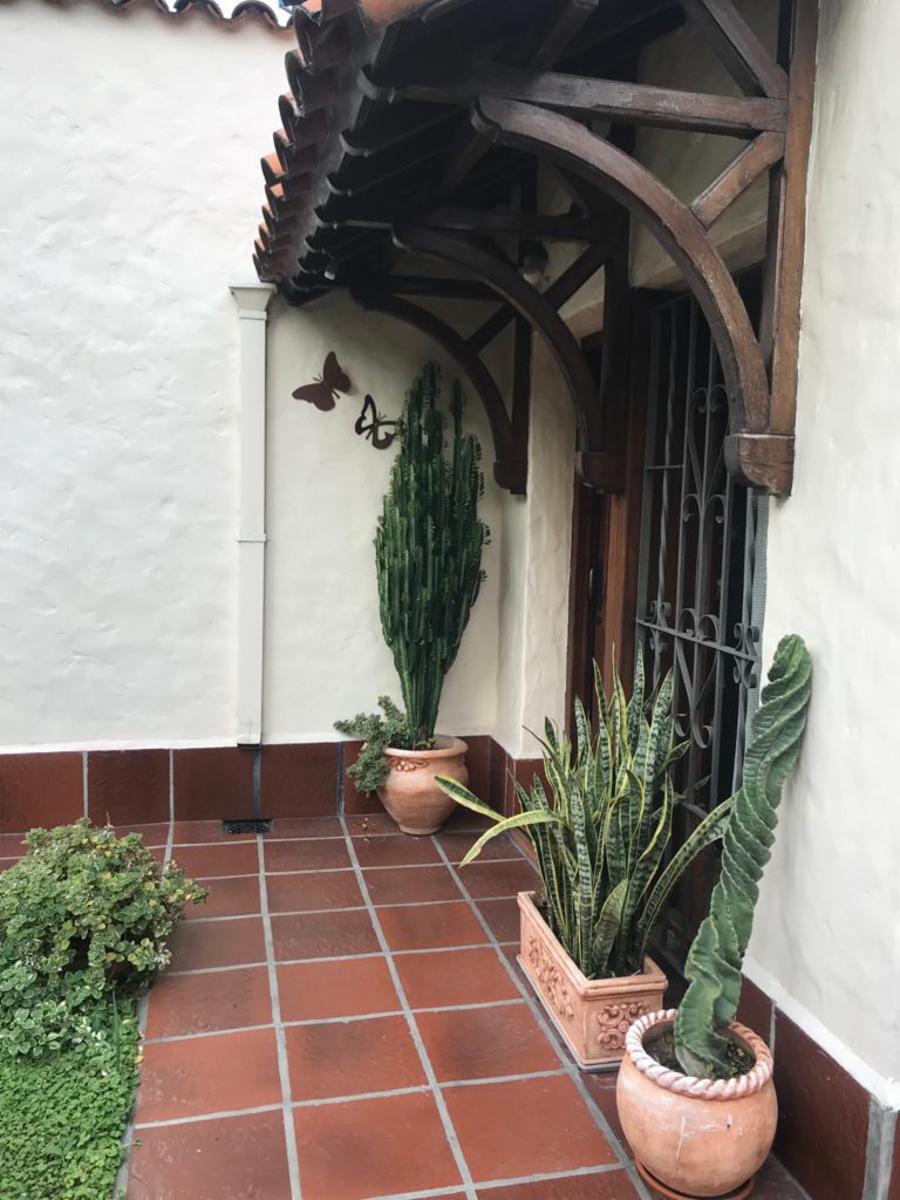 EXCELENTE CHALET COLONIAL - ITUZAINGO NORTE — foto 7