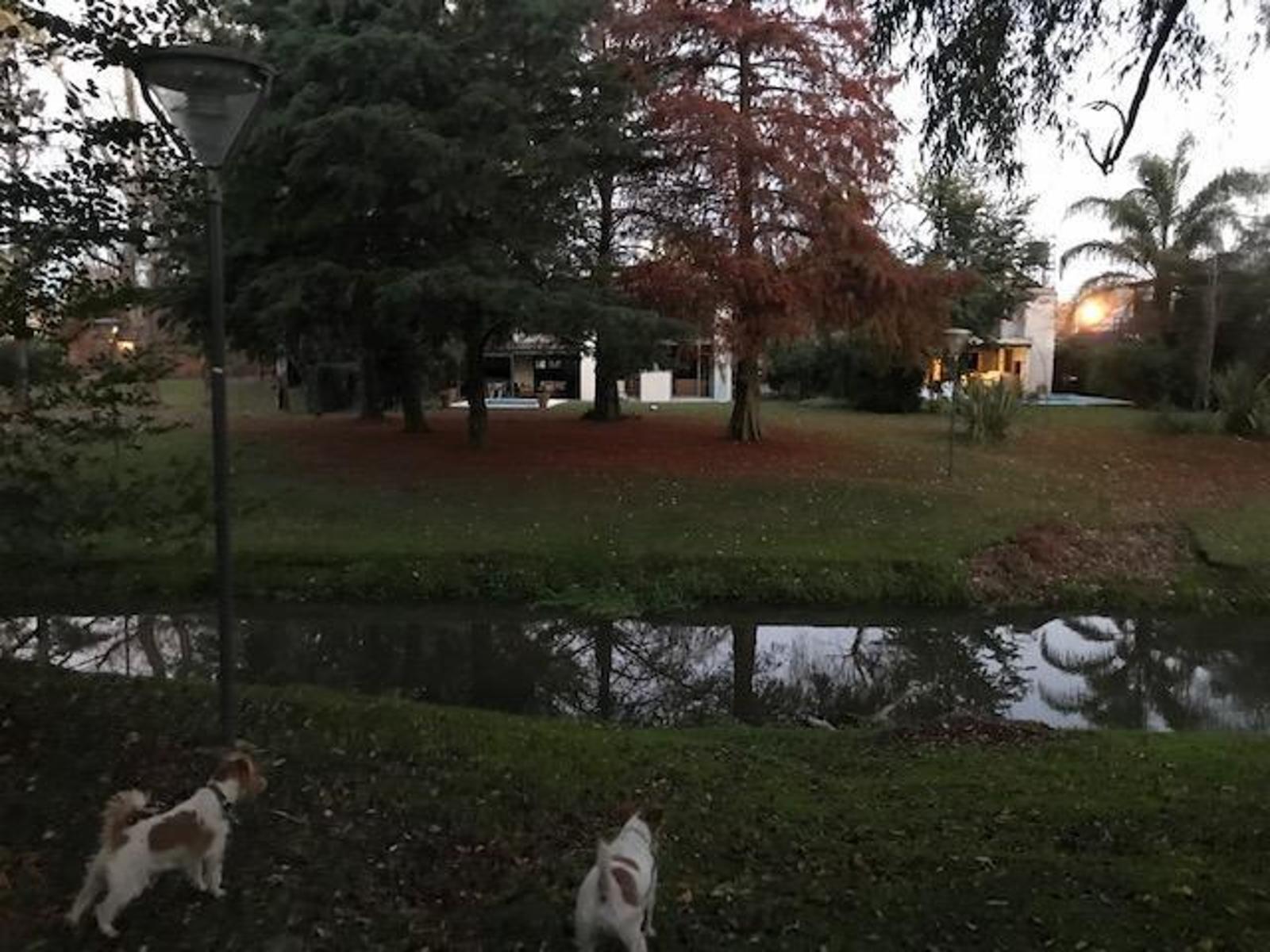 Casa en venta de lujo estilo minimalista en venta en Country Banco Provincia — foto 5