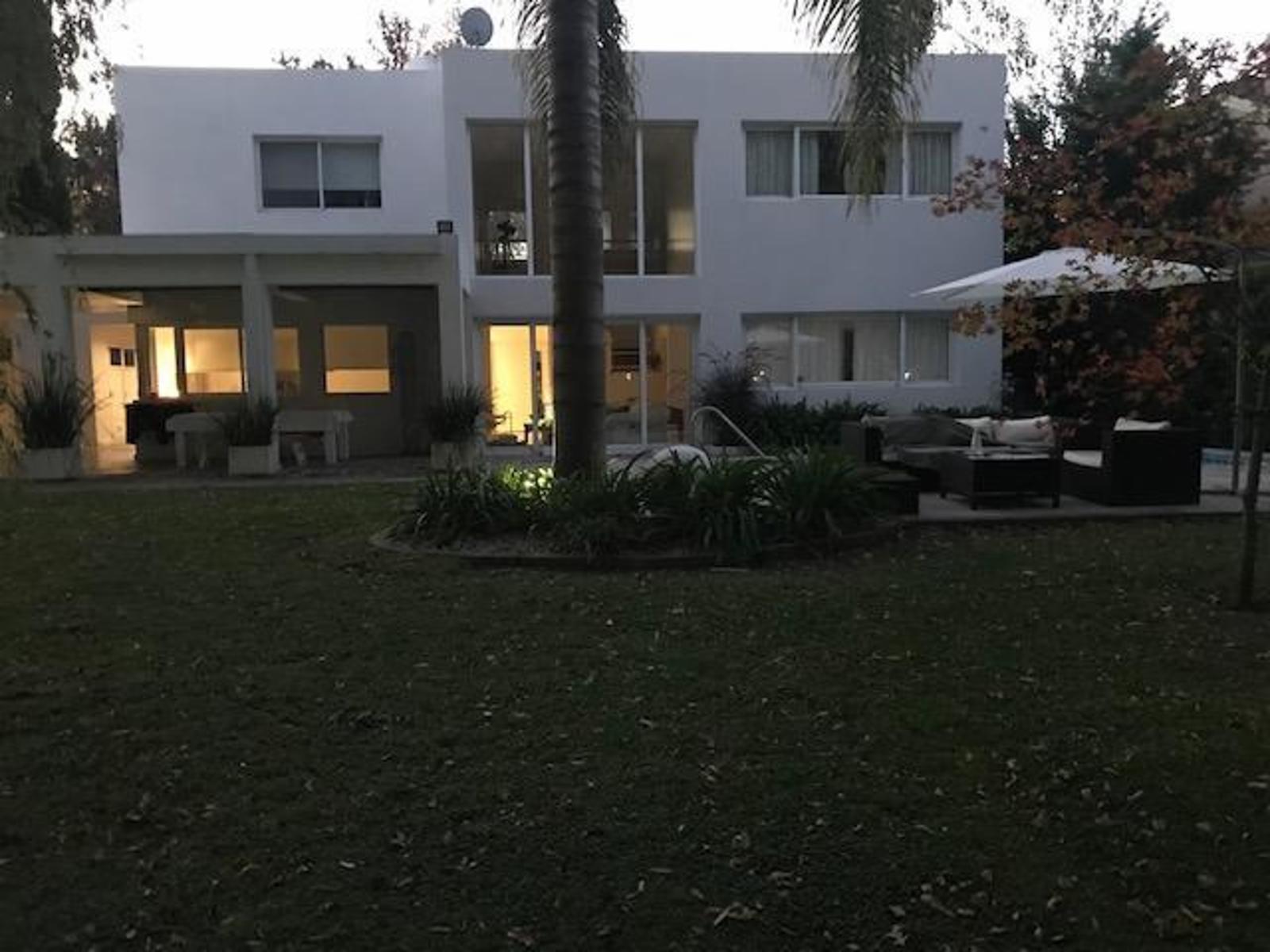 Casa en venta de lujo estilo minimalista en venta en Country Banco Provincia — foto 8
