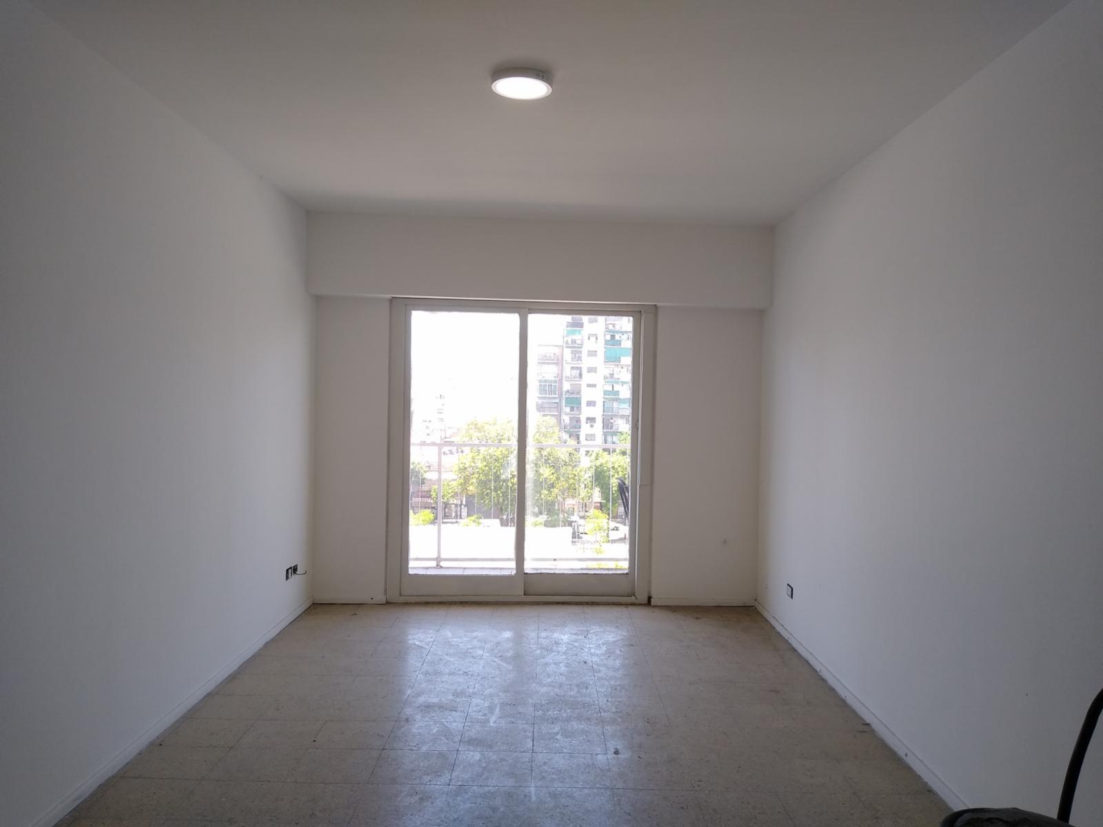 Increible depto 4 ambientes en Balvanera Frente a Plaza de los Vecinos — foto 4