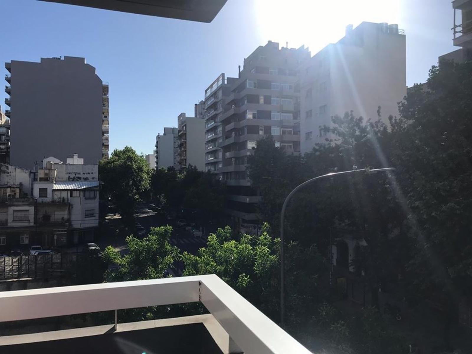 EXCELENTE DEPARTAMENTO 3 AMBIENTES - VILLA URQUIZA — foto 2