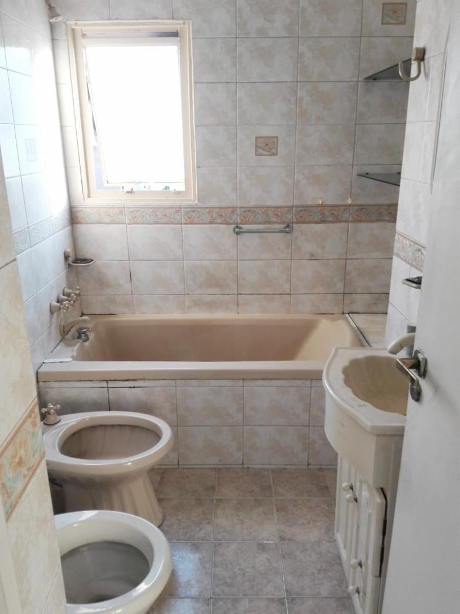 DEPTO 2 AMBIENTES CON COCHERA - PLAZA ITALIA — foto 10