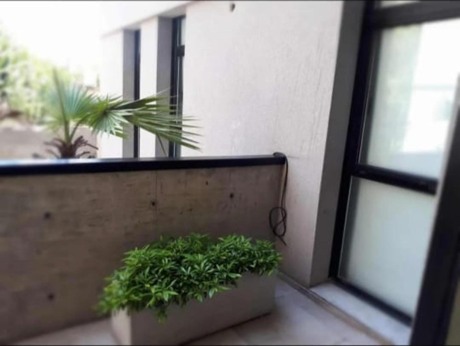MONOAMBIENTE EN EL CENTRO DE MORENO — foto 13