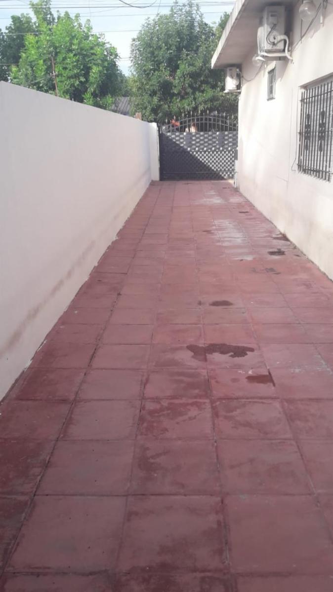 Chalet 4 amb. en Ituzaingo — foto 2