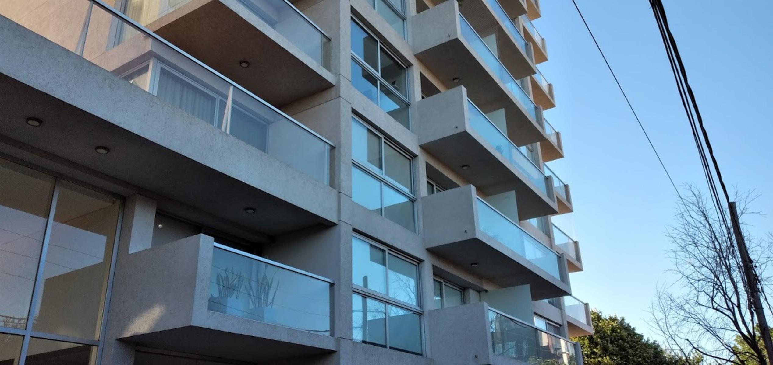 EXCLUSIVO DPTO. 2 AMB EN ITUZAINGO — foto 2