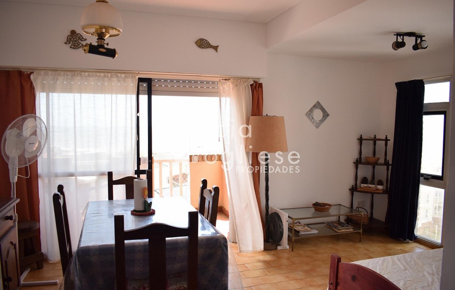 Departamento de 2 ambientes con vista al mar Zona Muelle