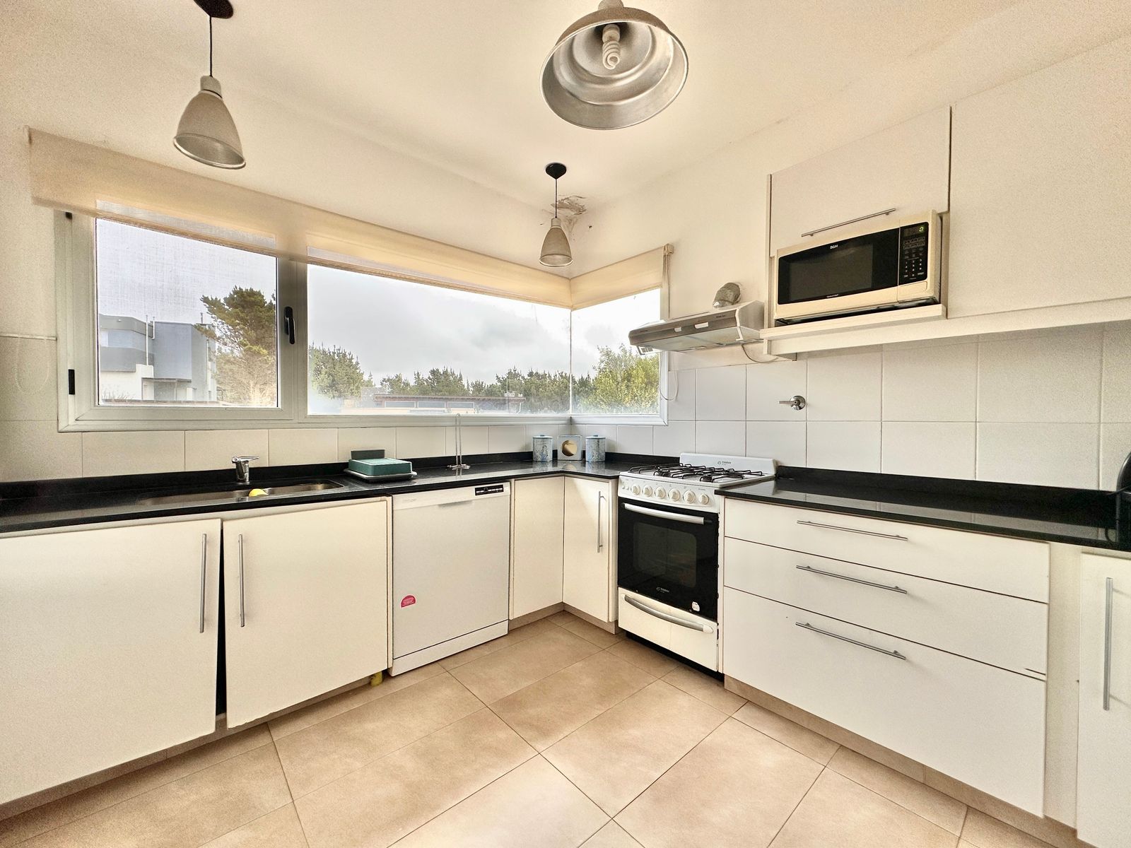 Exclusiva propiedad de 4 ambientes en Costa Esmeralda Barrio Residencial I — foto 4