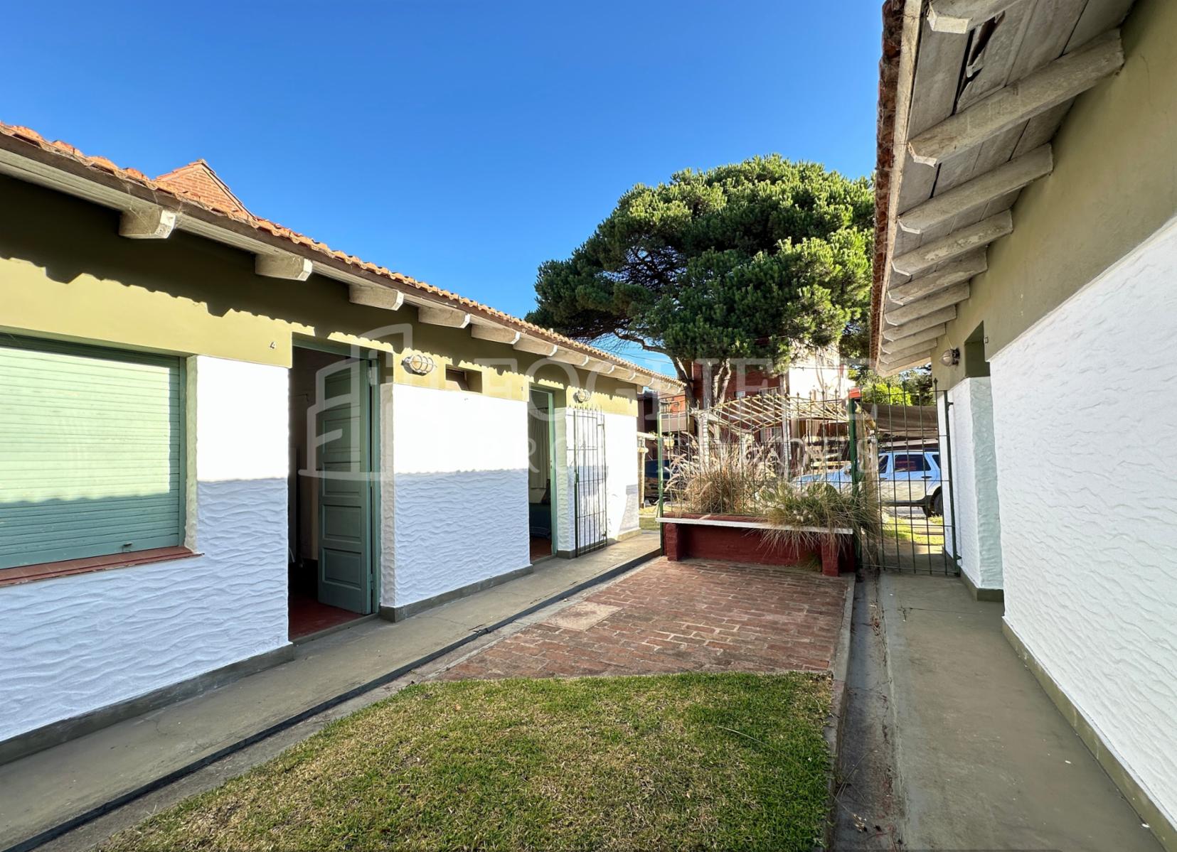 Complejo en venta de 9 unidades a mts del mar - 26