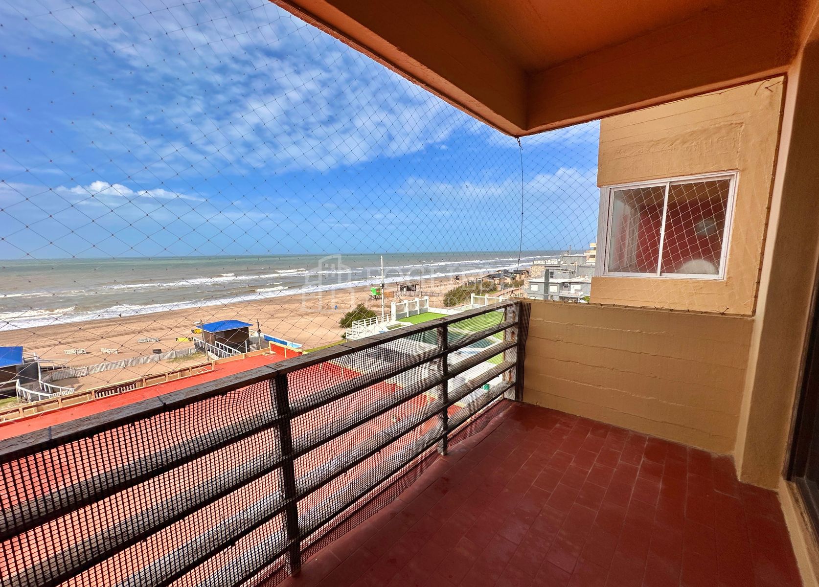 Departamento de 3 ambientes con cochera frente al mar — foto 15