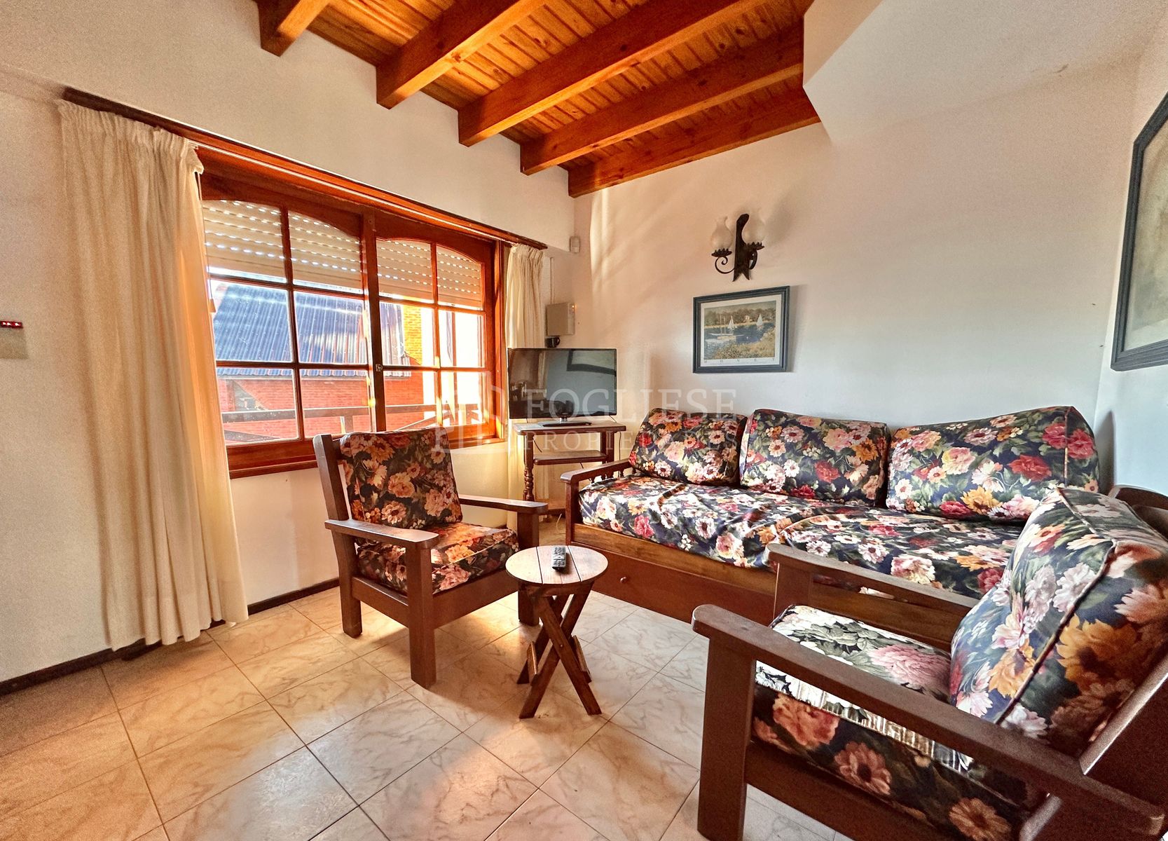 Departamento 3 Ambientes Tipo Dúplex con Cochera - Zona Céntrica Villa Gesell — foto 2