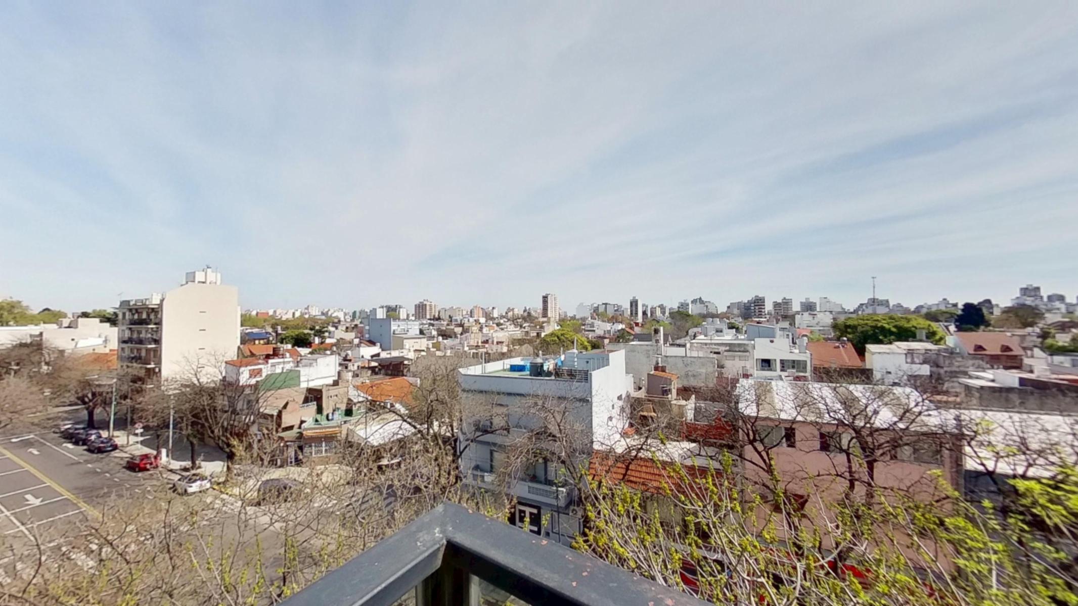 DEPARTAMENTO 3 AMBIENTES SEMI PISO C/BALCÓN Y LAVADERO - 23