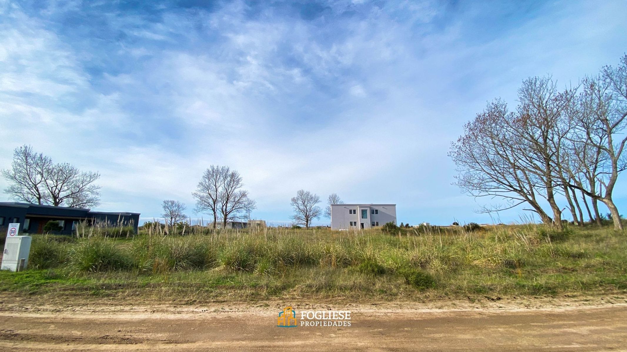 Lote de 2.708 m² en El Salvaje, exclusivo barrio de Chacras Maritimas — foto 3