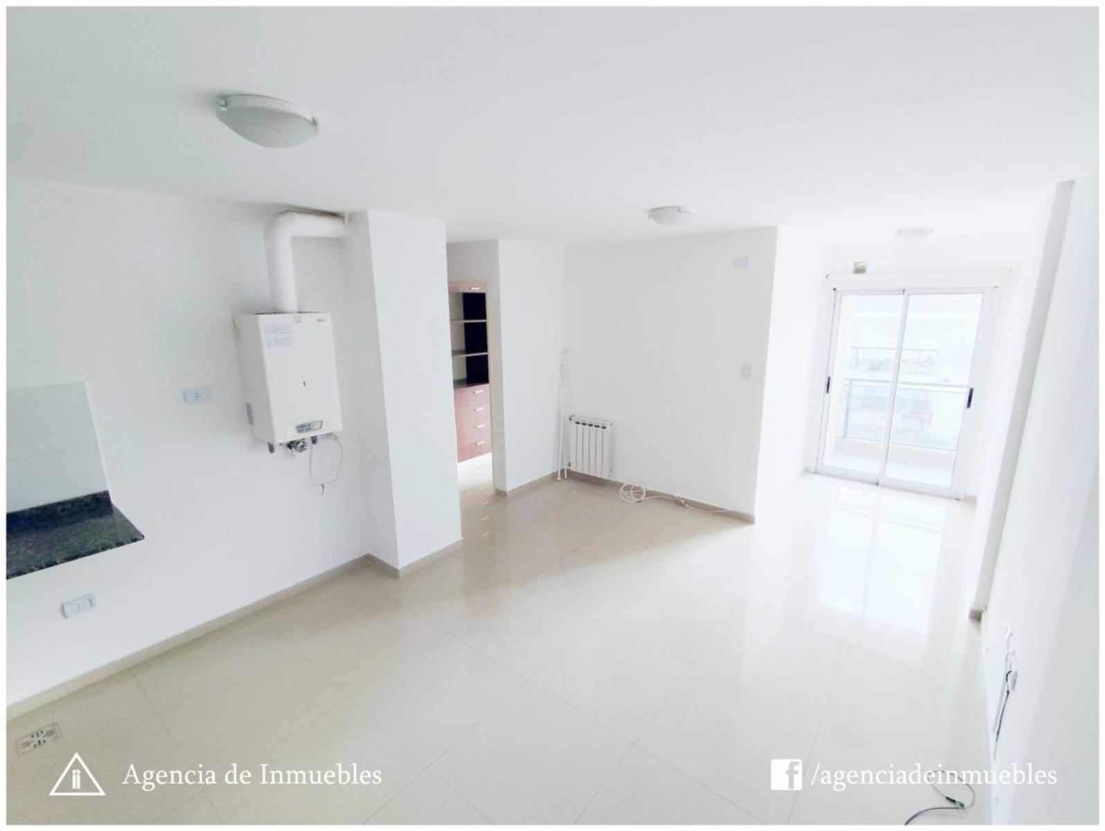 VENDE: Departamento 1 Dormitorio con Balcón / CENTRO — foto 3
