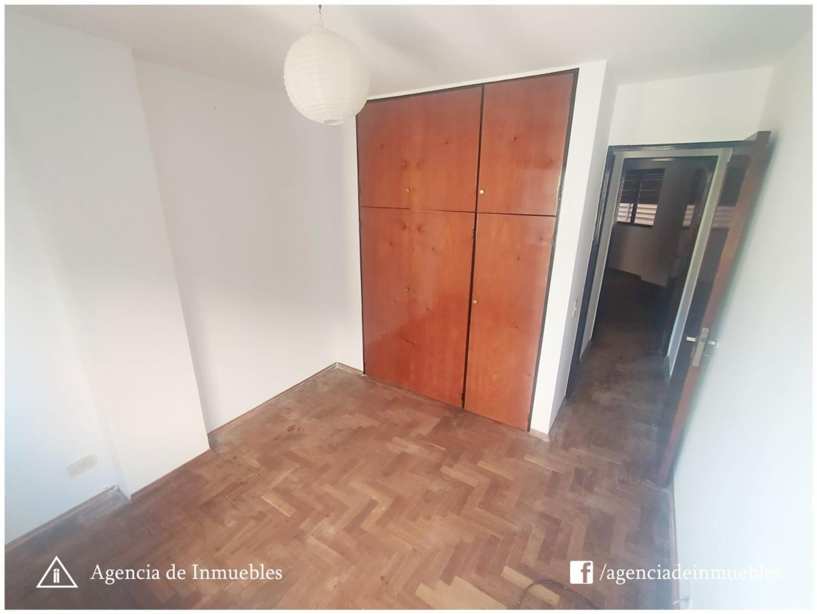 VENDE: Departamento2 Dormitorios/ Pasaje Eugenio Garzón - Nueva Córdoba / Zona Patio Olmos — foto 6