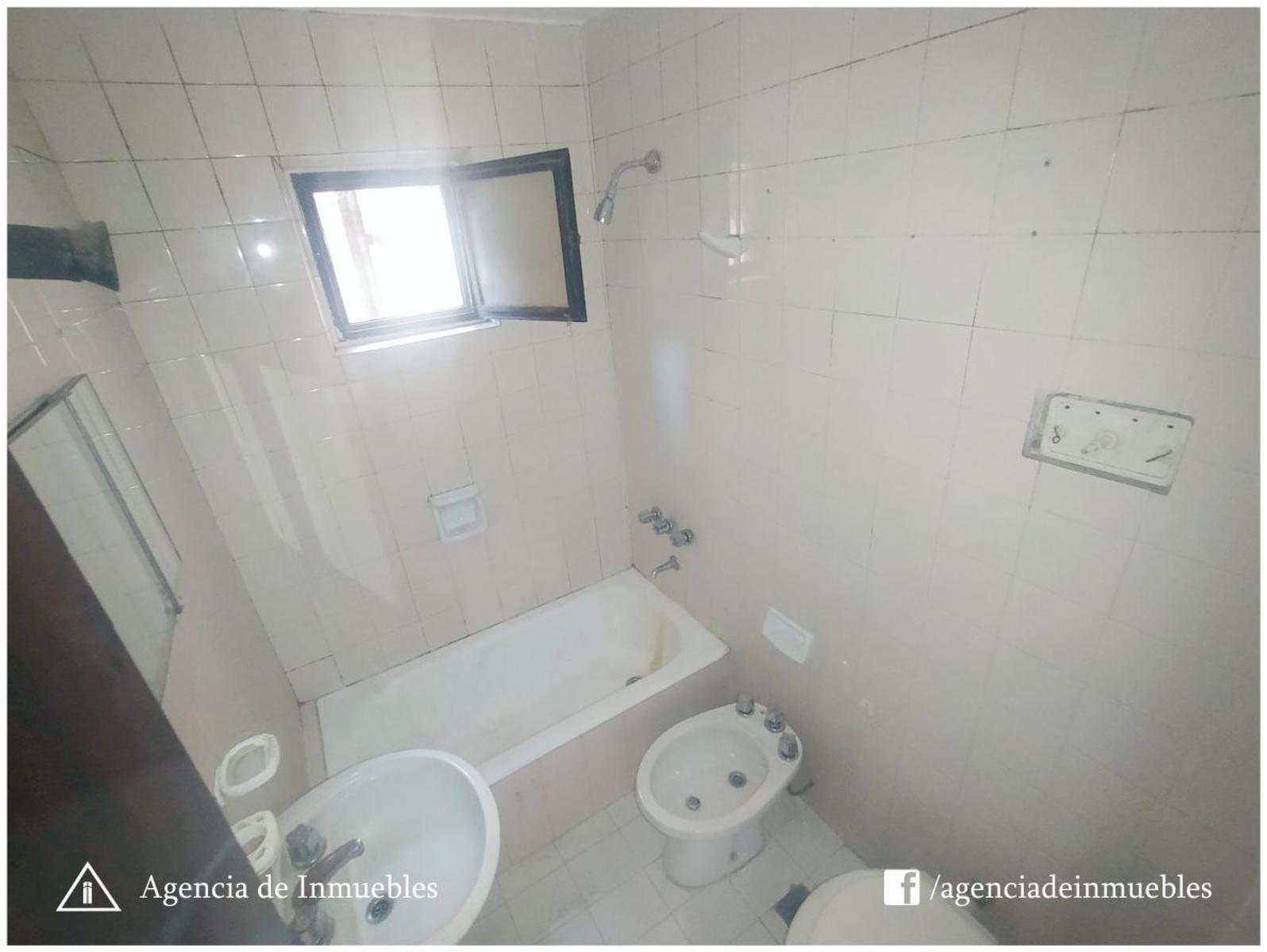 VENDE: Departamento2 Dormitorios/ Pasaje Eugenio Garzón - Nueva Córdoba / Zona Patio Olmos — foto 7